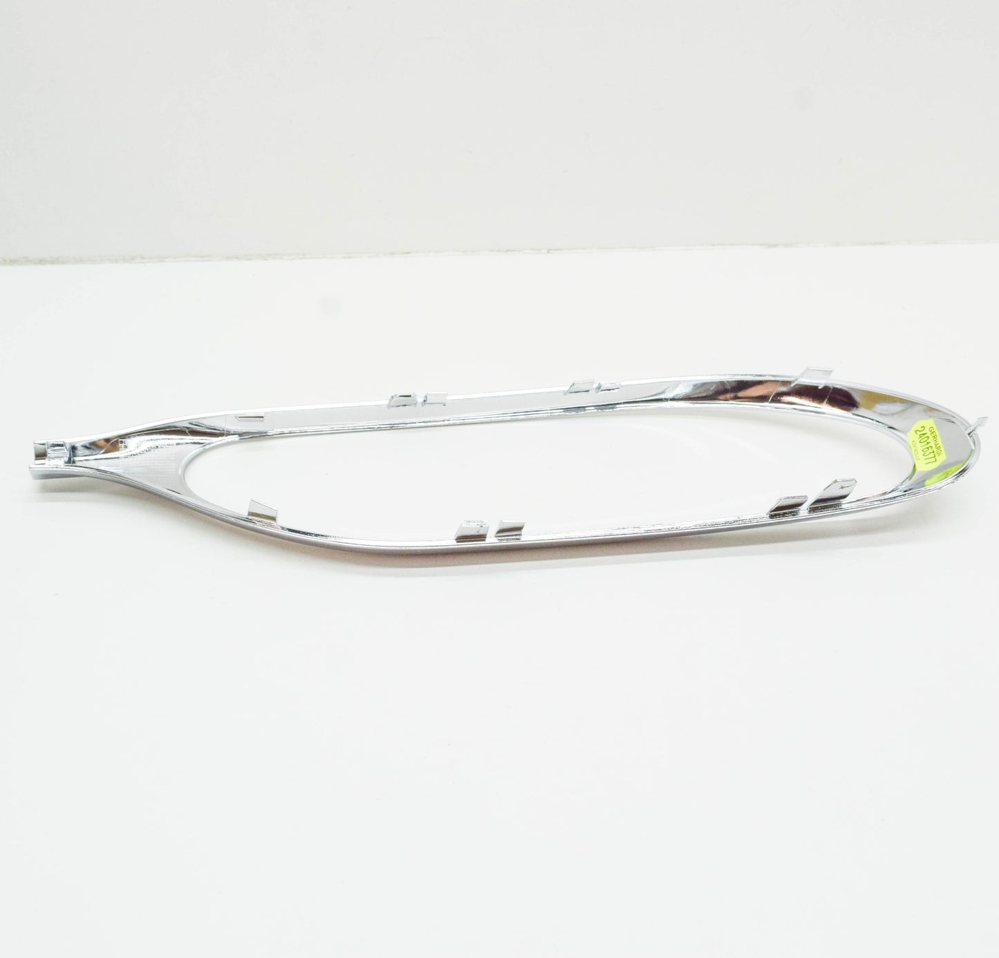 NEW MERCEDES-BENZ S W222 REAR BUMPER BOTTOM LEFT TRIM STRIP A2228852900 ORIGINAL