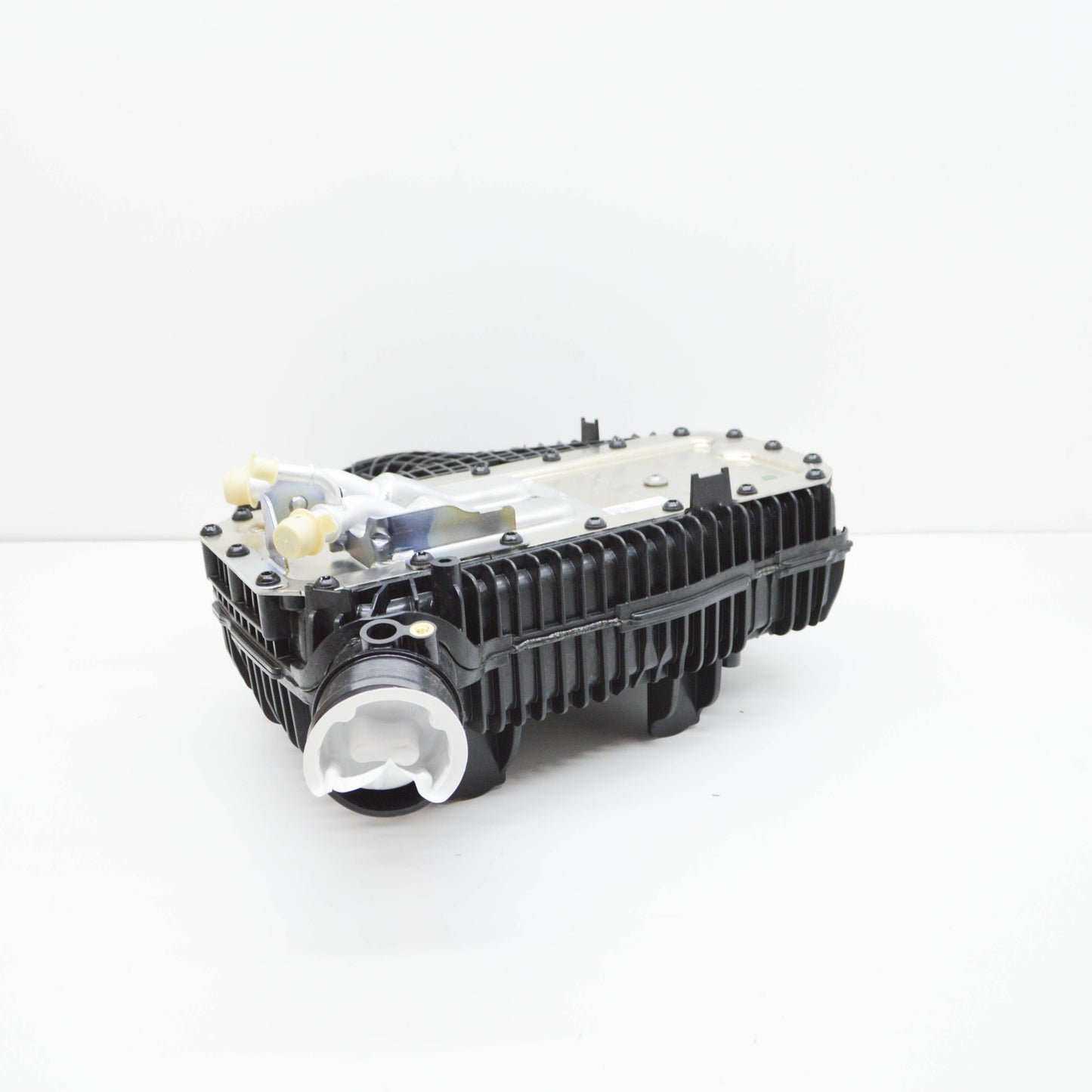 new audi a6 c8 charge air cooler radiator 4k0145803d original