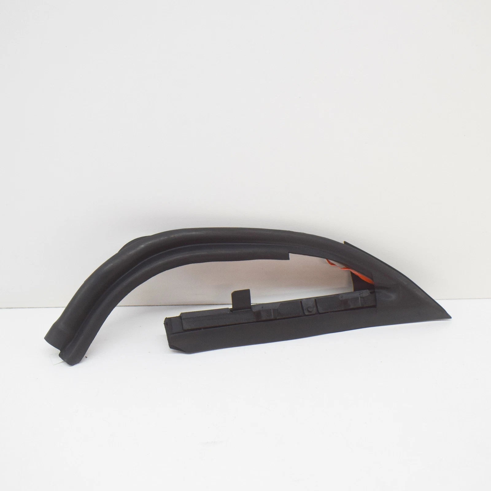 NEW MERCEDES-BENZ CL C215 FRONT RIGHT MIRROR TRIANGLE SEAL A2157270630 ORIGINAL