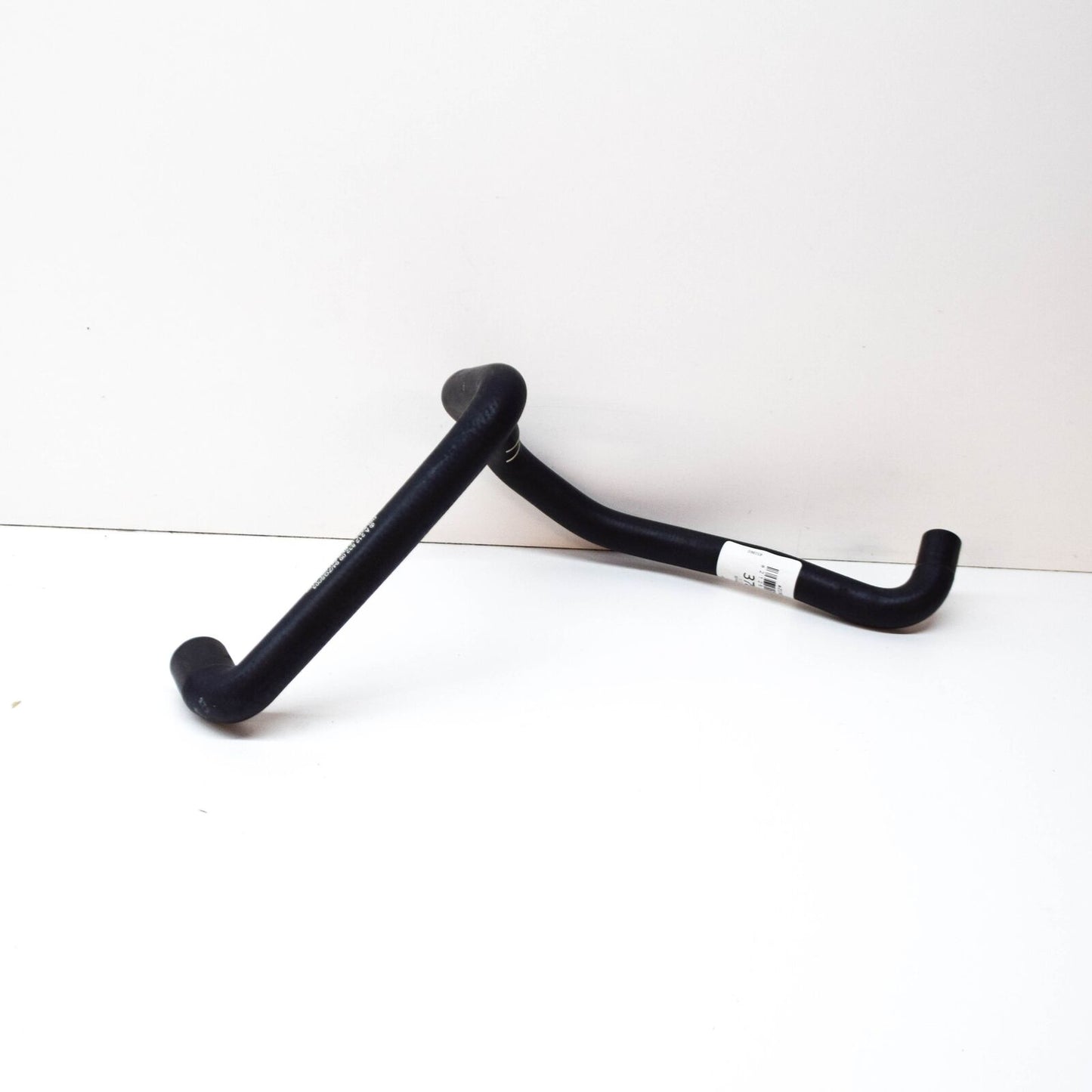 NEW MB CLS X218 ENGINE WATER COOLANT PIPE HOSE A2128320994 ORIGINAL