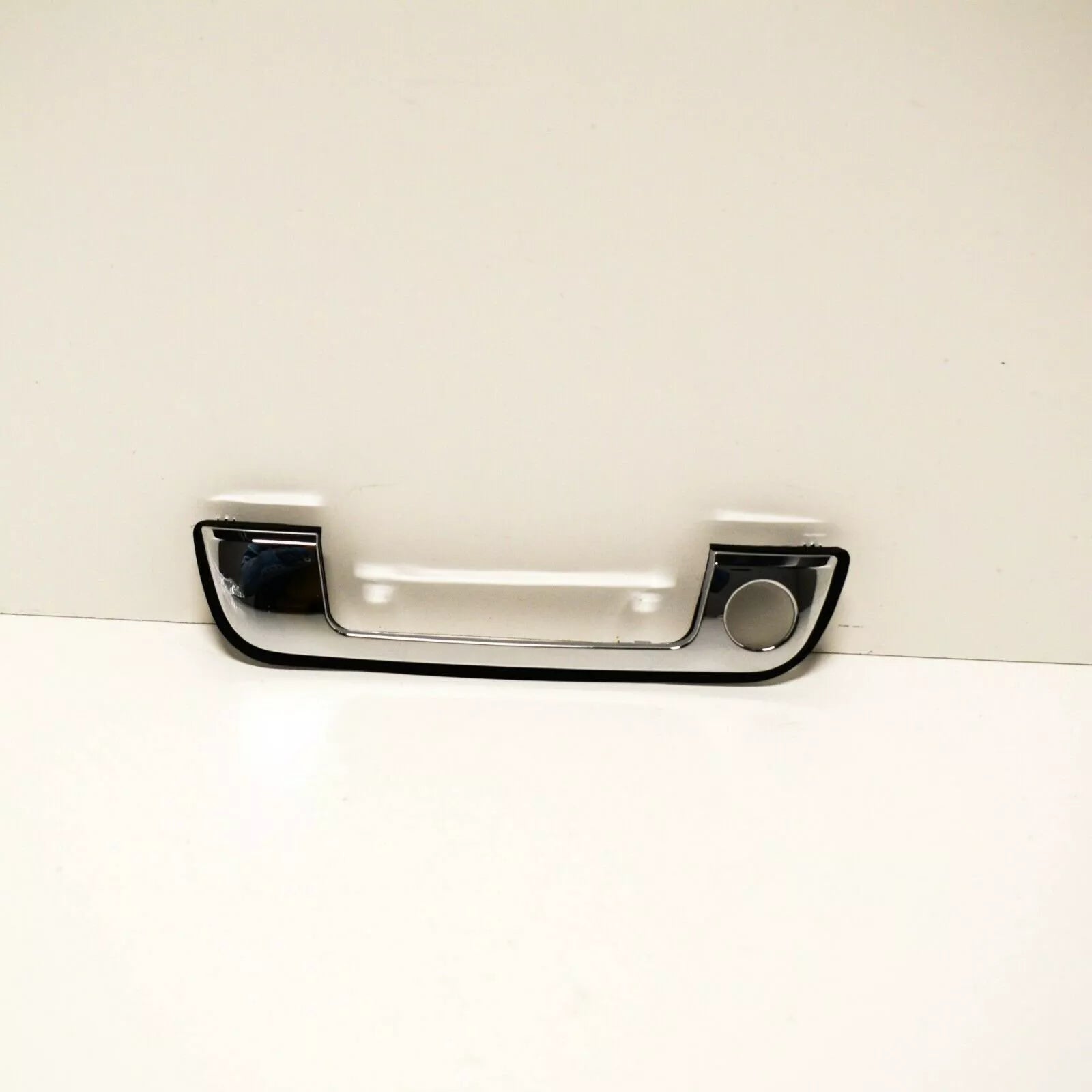 NEW BMW Z3 E36 FRONT RIGHT DOOR HANDLE COVER TRIM 51218399240 8399240 ORIGINAL
