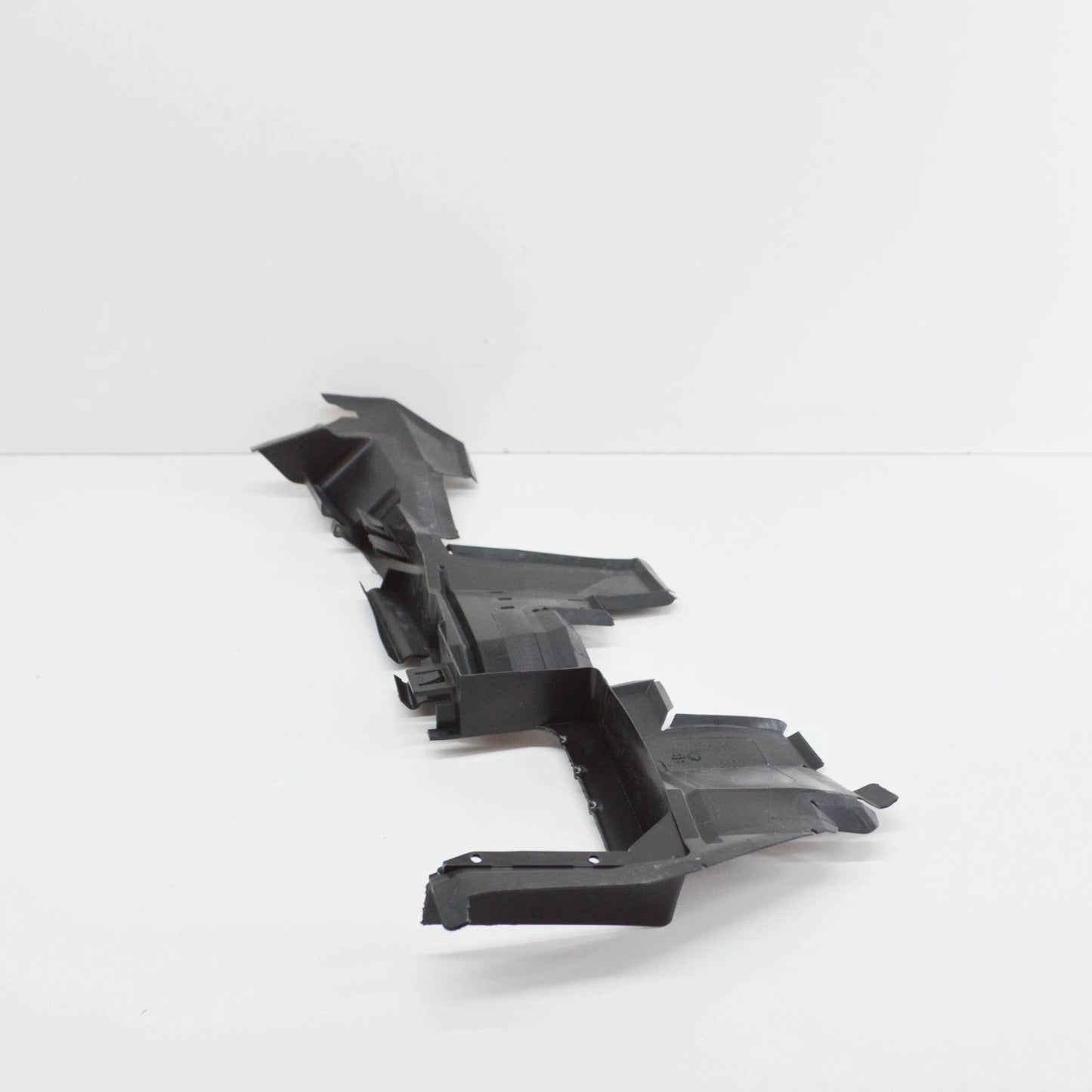 NEW AUDI Q5 8R RADIATOR RIGHT AIR GUIDE 8R0121284P ORIGINAL