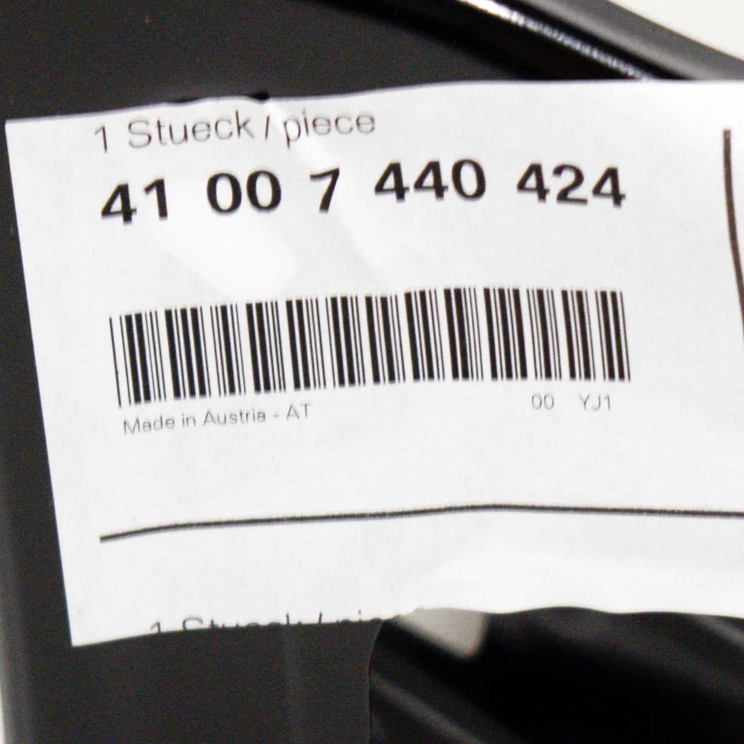 NEW BMW 5 G30 FRONT RIGHT SIDE PANEL BRACKET 41007440424 ORIGINAL