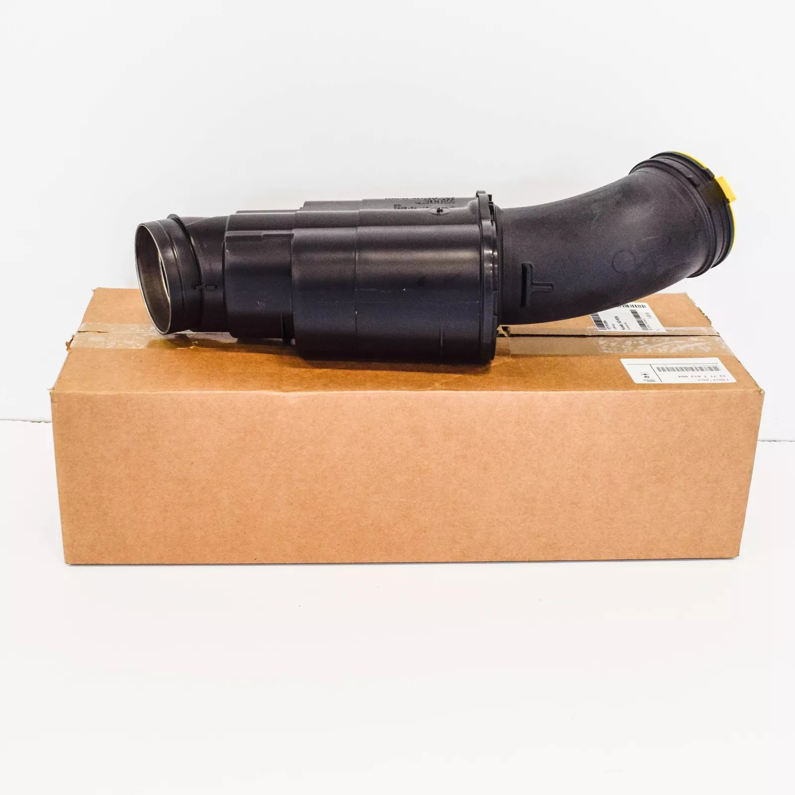 NEW BMW 5 F10 AIR DUCT 2.0 PETROL 13717612094 ORIGINAL