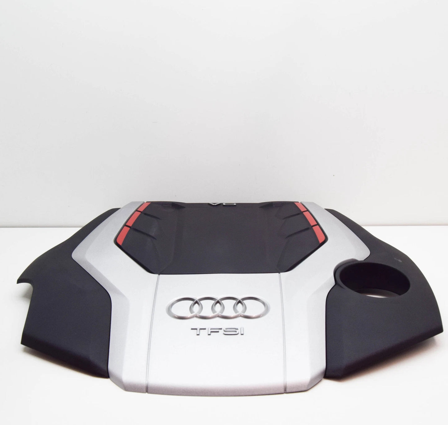 NEW AUDI A4 B9 ENGINE COVER 06M103925P ORIGINAL