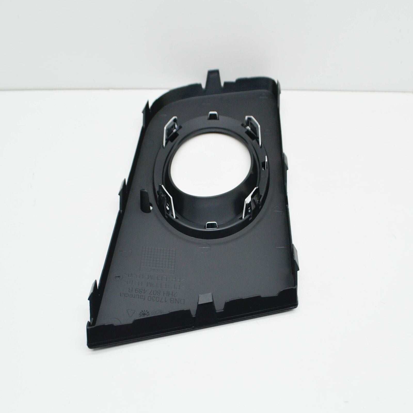 NEW VOLKSWAGEN AMAROK MK1 FRONT LEFT FOG LIGHT TRIM 2HH807489BRYP 2013 ORIGINAL