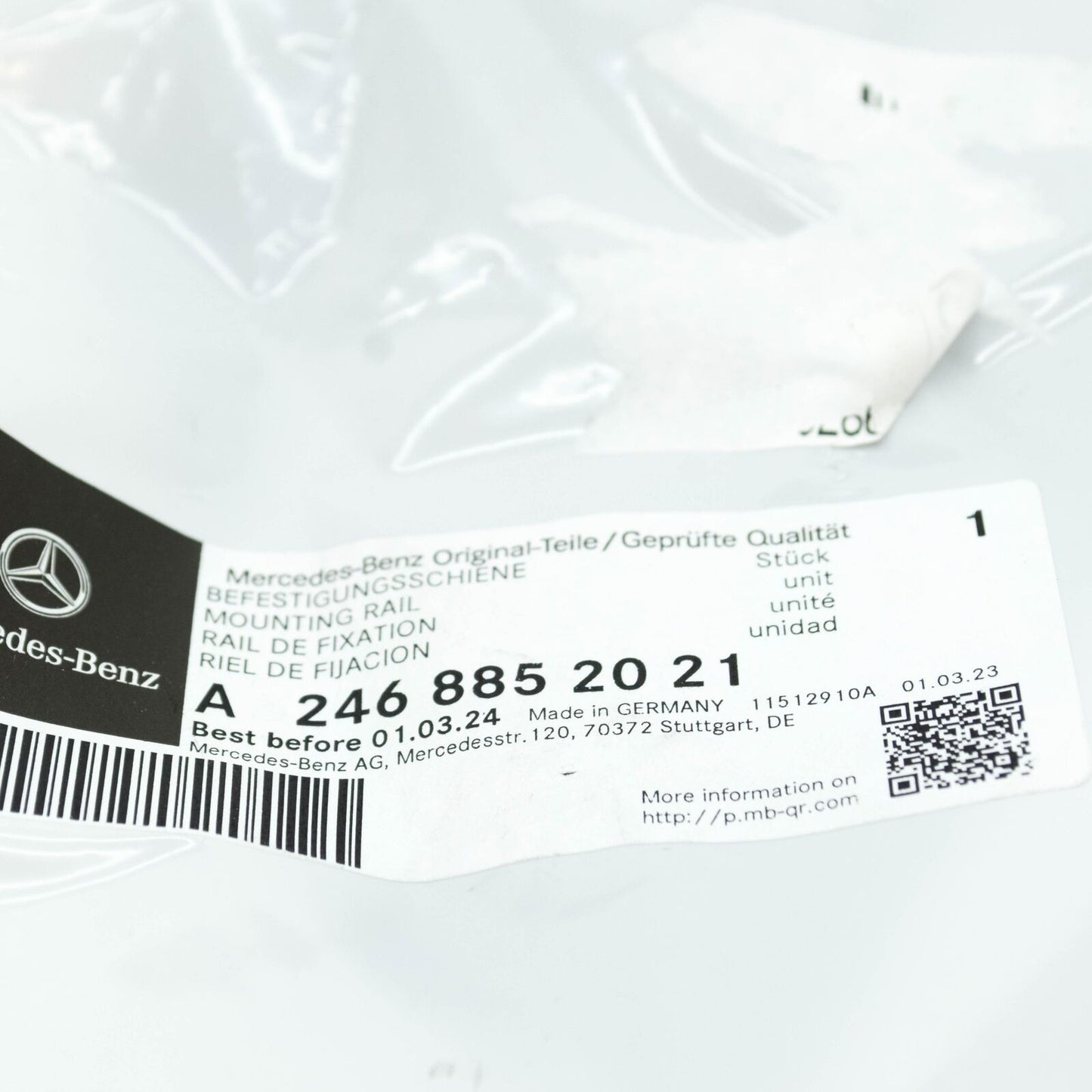 NEW MERCEDES-BENZ B W246 FRONT RIGHT BUMPER BRACKET A2468852021 ORIGINAL