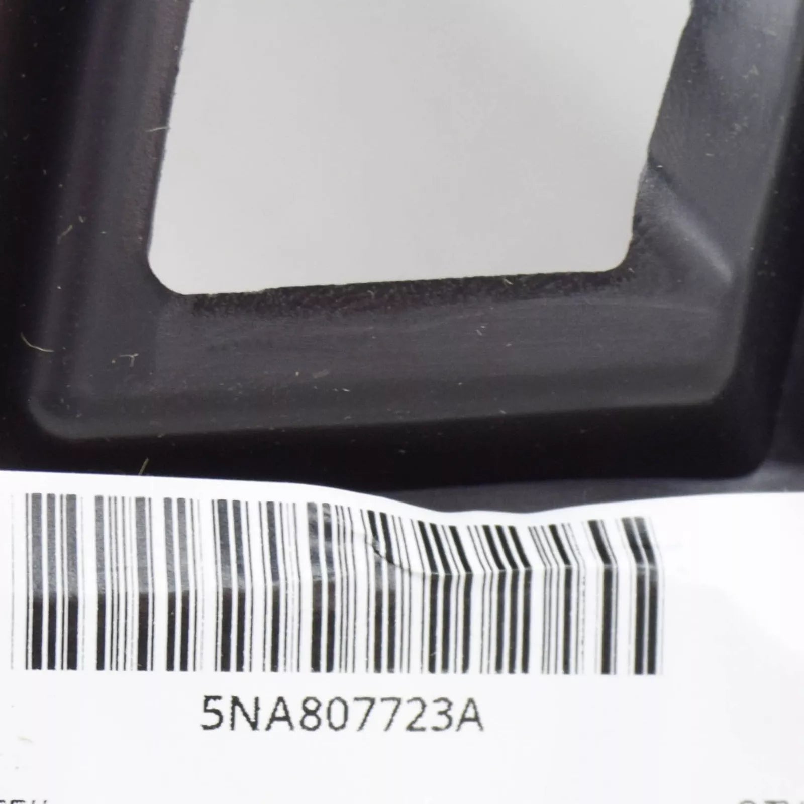 NEW VOLKSWAGEN TIGUAN AD FRONT BUMPER LEFT SUPPORT TRIM 5NA807723A ORIGINAL