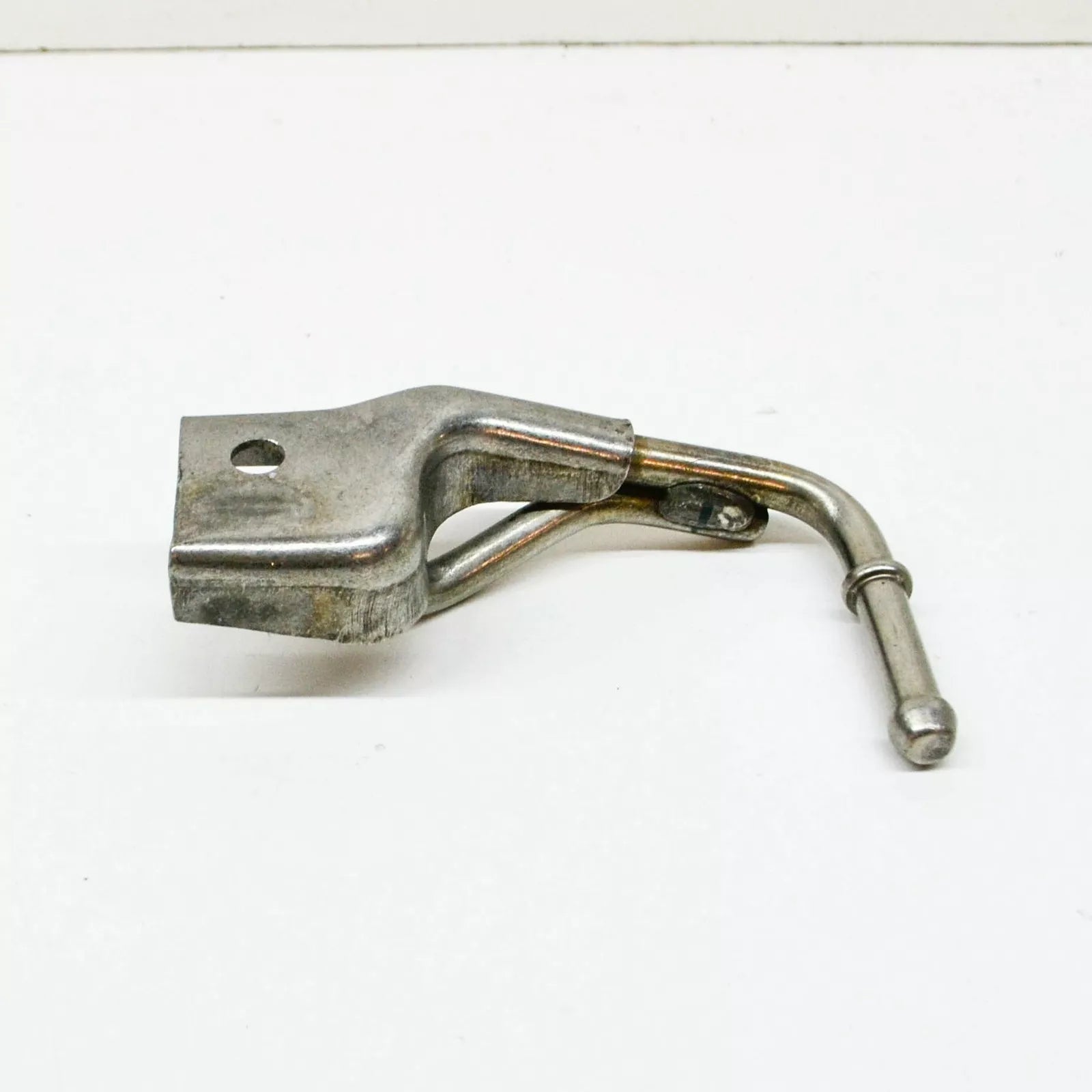 NEW BMW X3 M F97 REAR LEFT EXHAUST RESONATOR BRACKET 18309882488 ORIGINAL