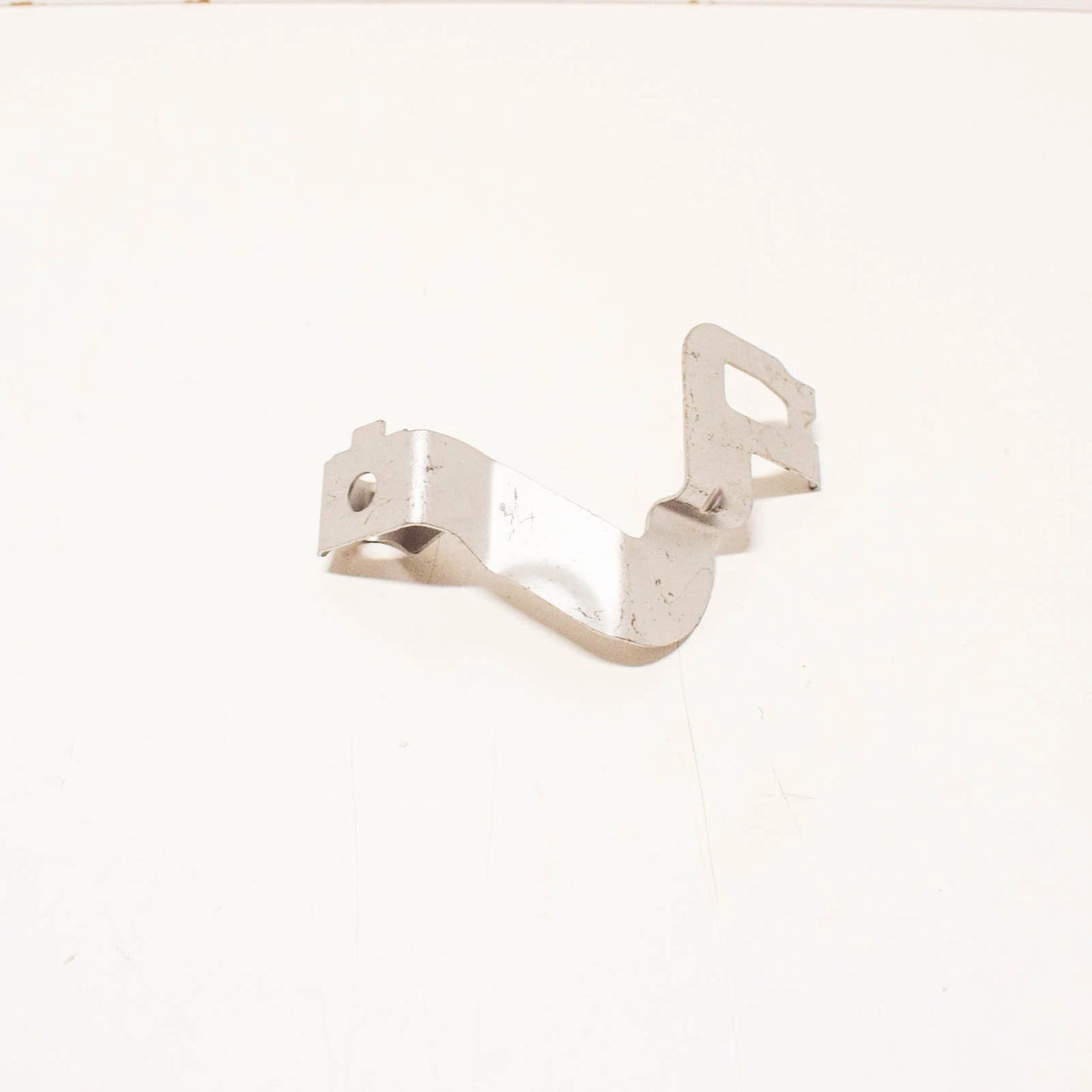 NEW MERCEDES-BENZ GLC COUPE C253 NOISE INSULATION LEFT HOLDER A2535240040