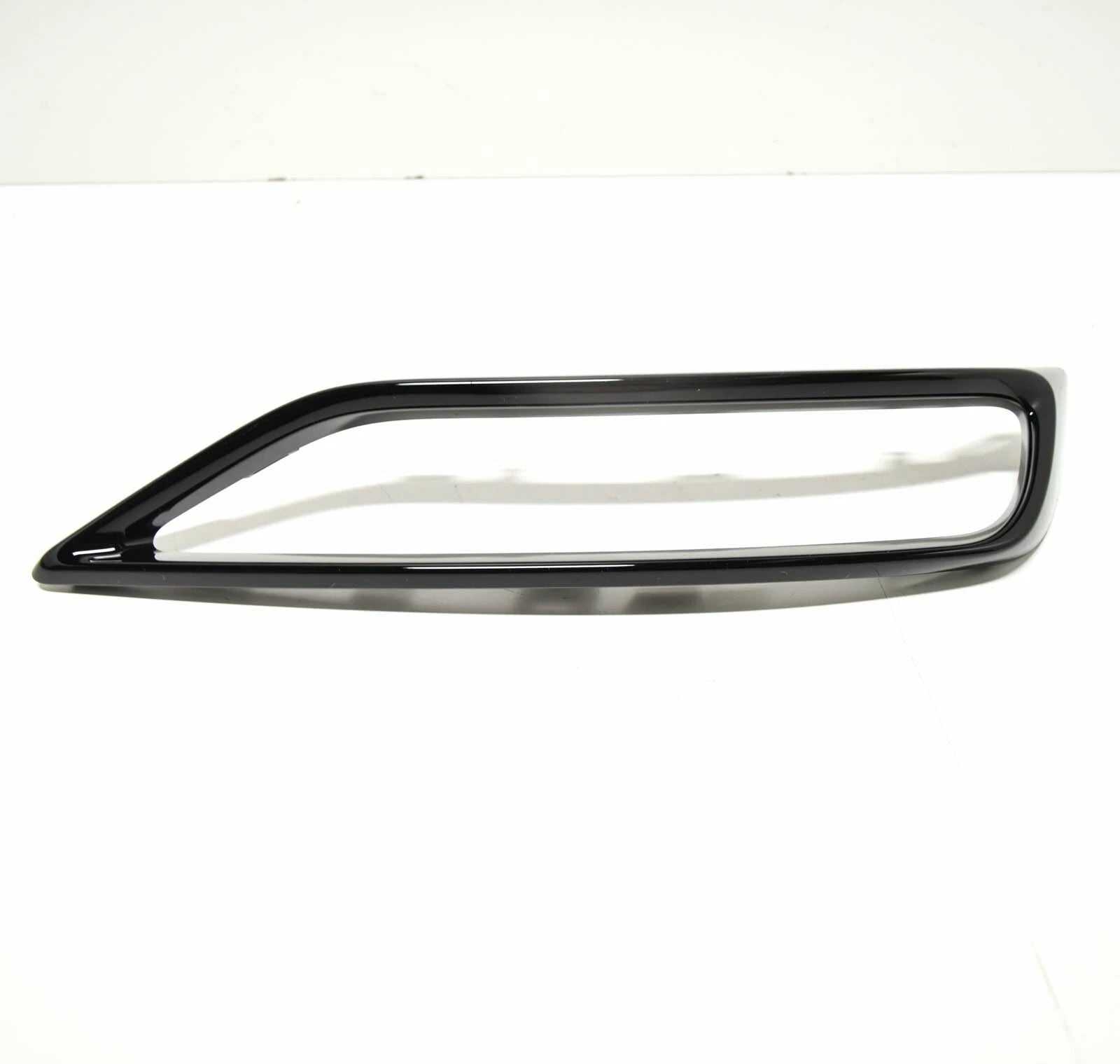 NEW AUDI A8 4N D5 REAR BUMPER LEFT SIDE TRIM 4N0807833CT94