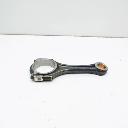 NEW MERCEDES-BENZ C W205 ENGINE CONNECTING ROD A2740303400