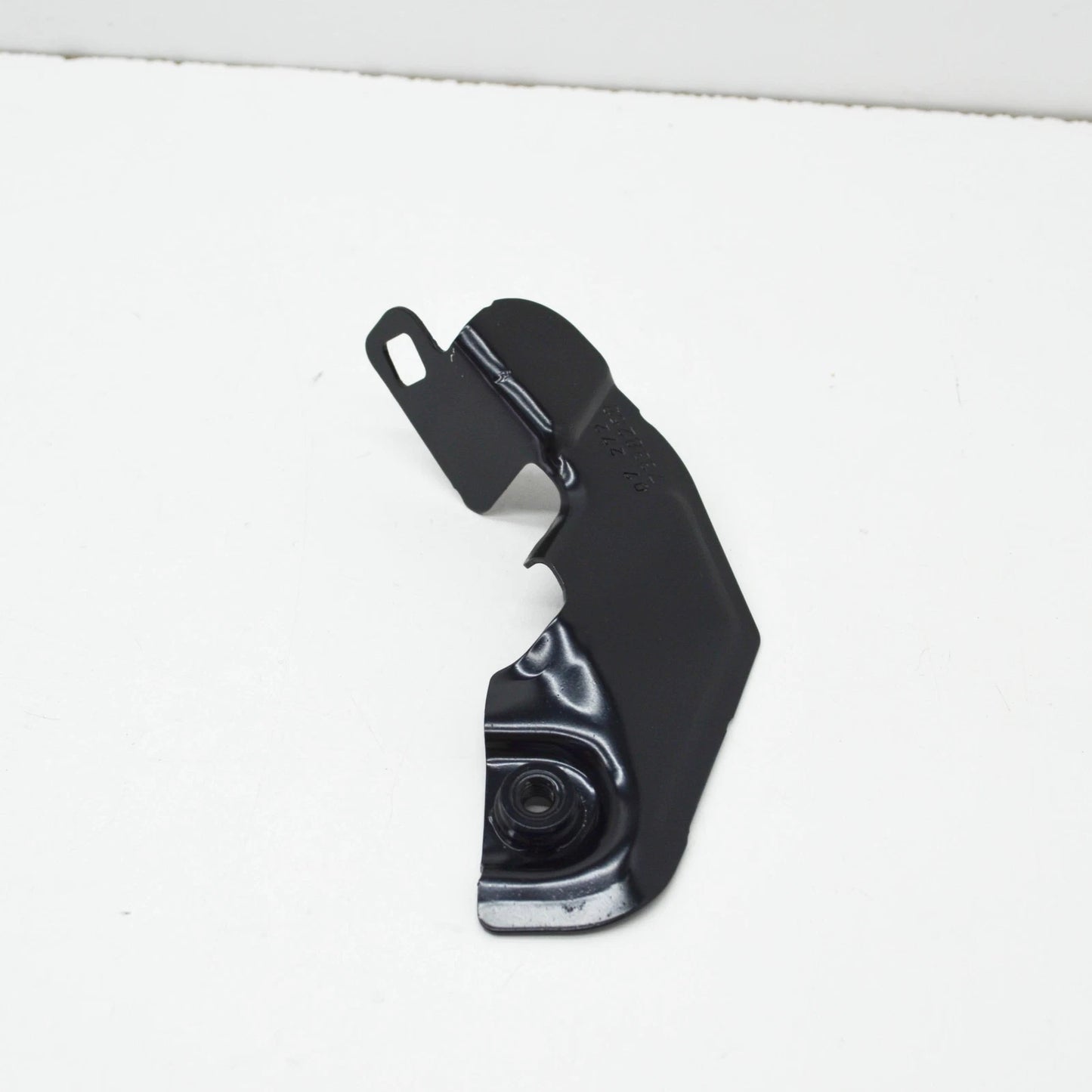 NEW BMW M4 COUPE G82 FRONT RIGHT FENDER SIDE BRACKET 41007488120 ORIGINAL