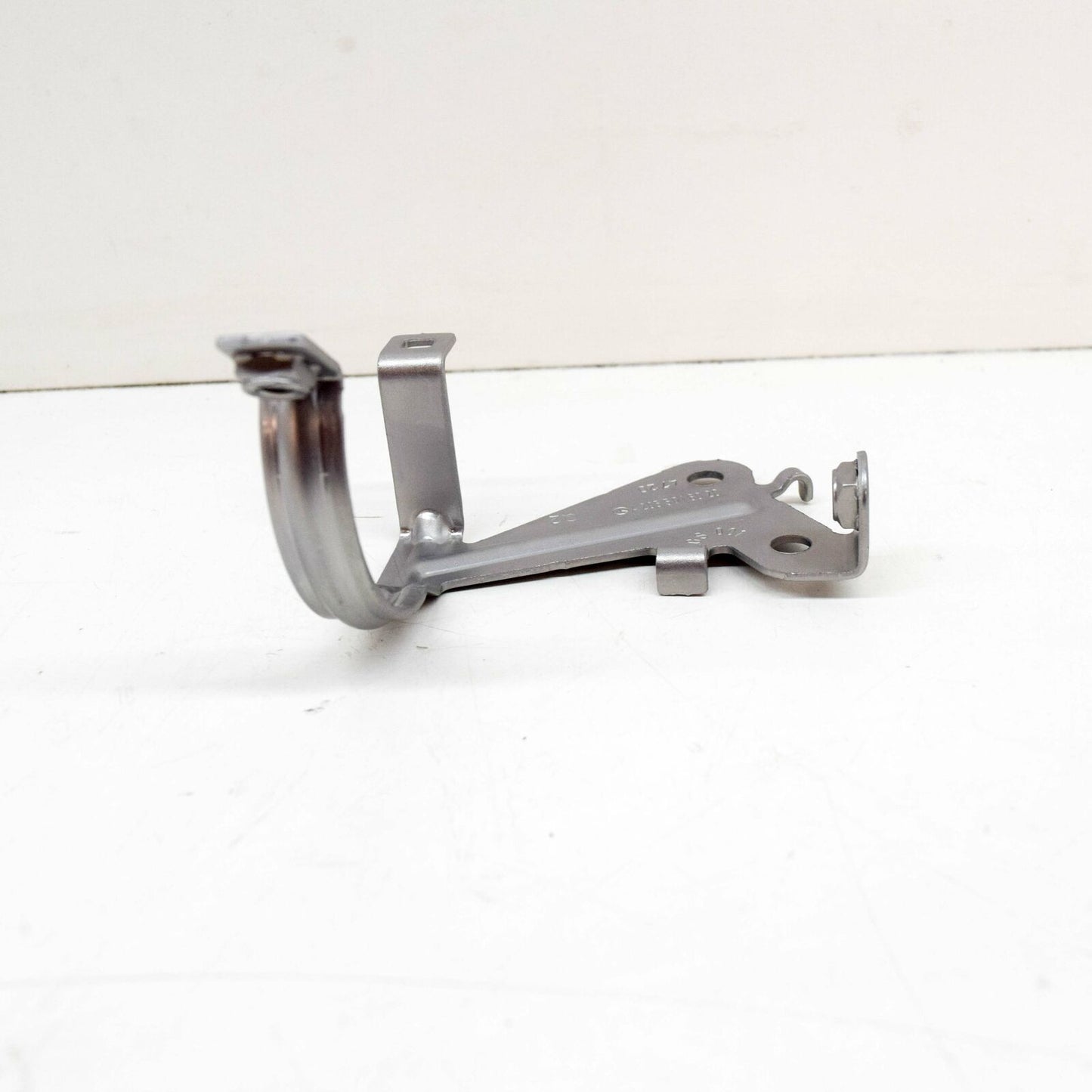 NEW MERCEDES-BENZ C COUPE C205 WATER PUMP HOLDER A2055016020 2015 ORIGINAL