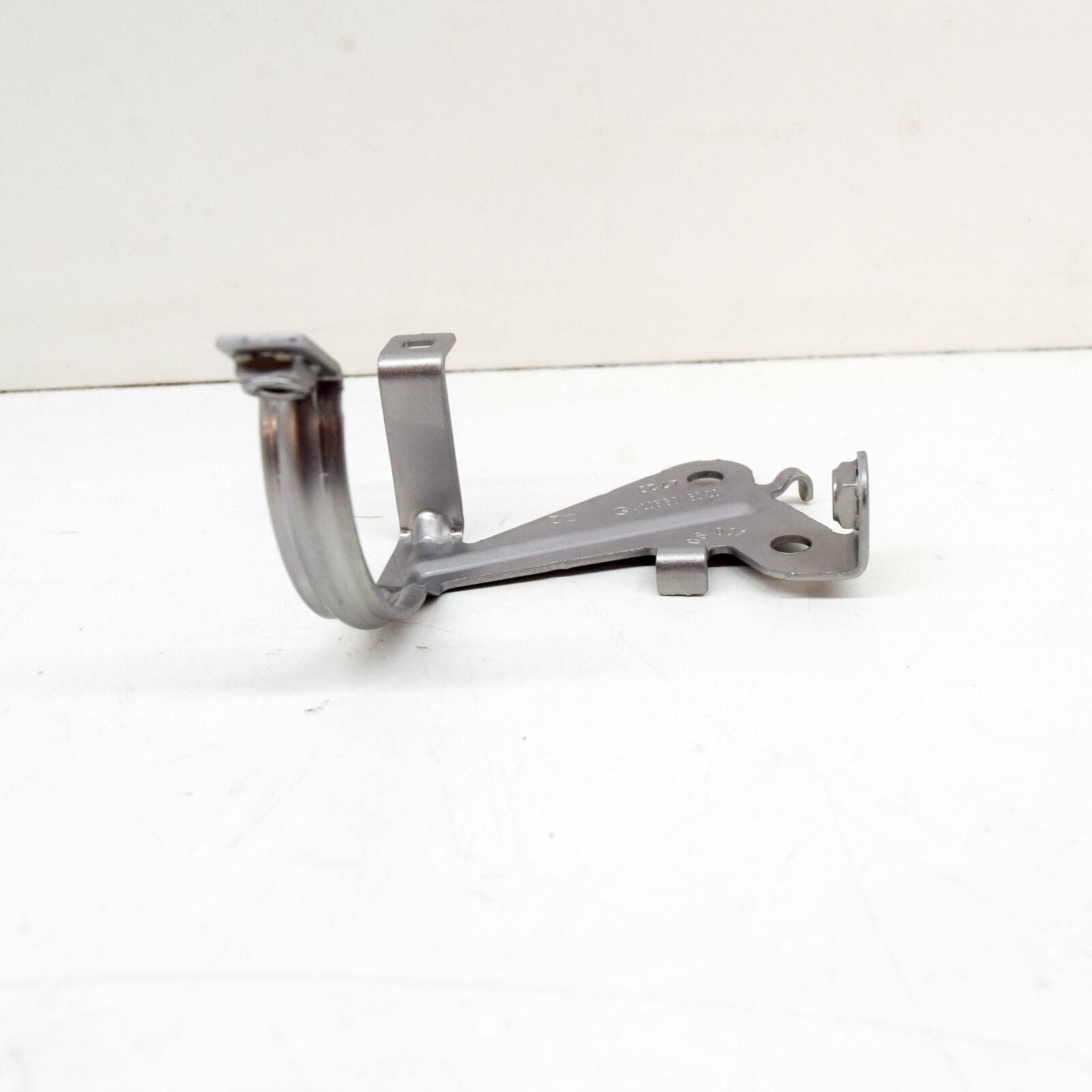 NEW MERCEDES-BENZ C COUPE C205 WATER PUMP HOLDER A2055016020 2015 ORIGINAL