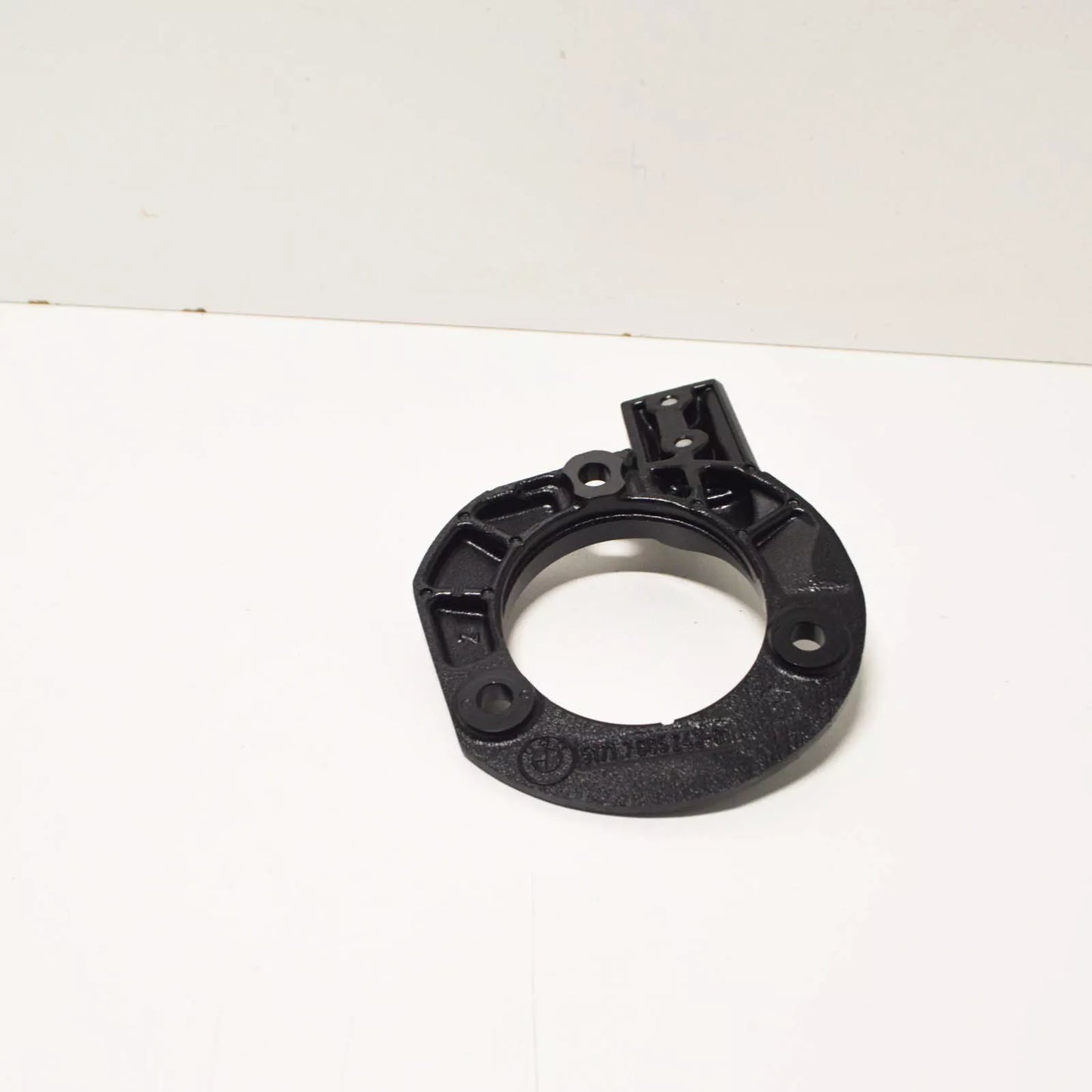 NEW BMW M3 COUPE E46 LEFT STRUT BRACE BRACKET 51717895249 7895249 ORIGINAL