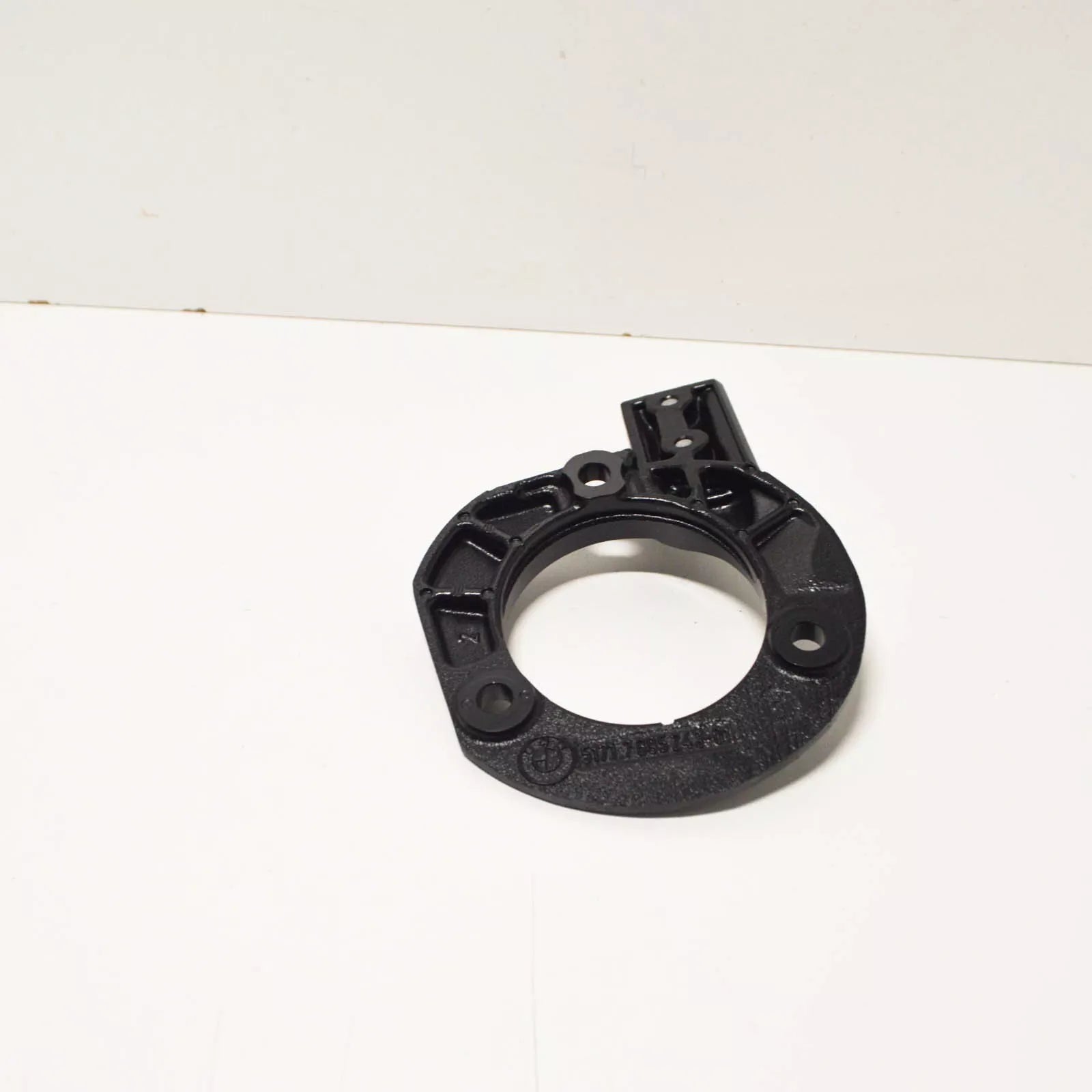 NEW BMW M3 COUPE E46 LEFT STRUT BRACE BRACKET 51717895249 7895249 ORIGINAL