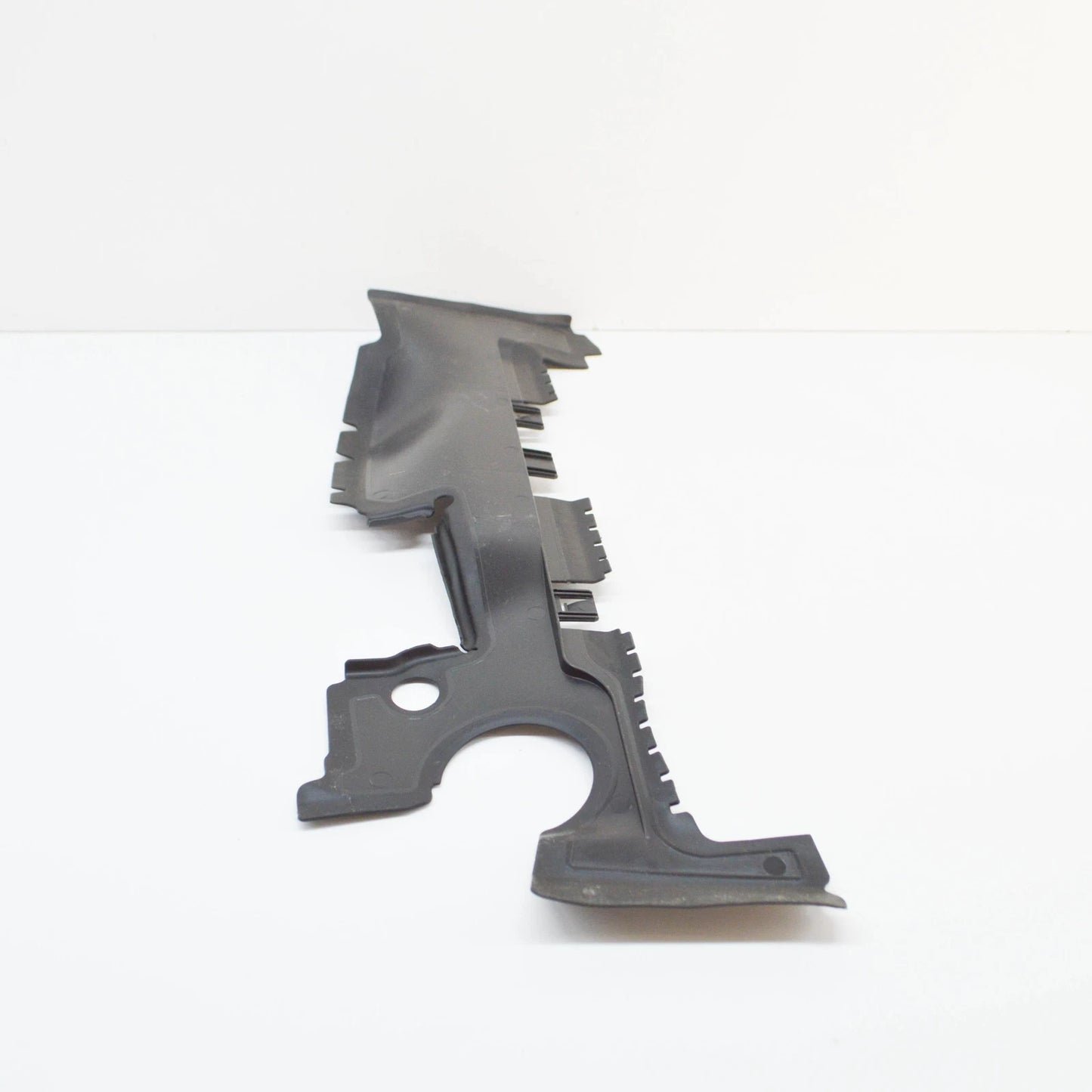 NEW AUDI RS Q3 8U RADIATOR RIGHT AIR GUIDE 8U0121284K