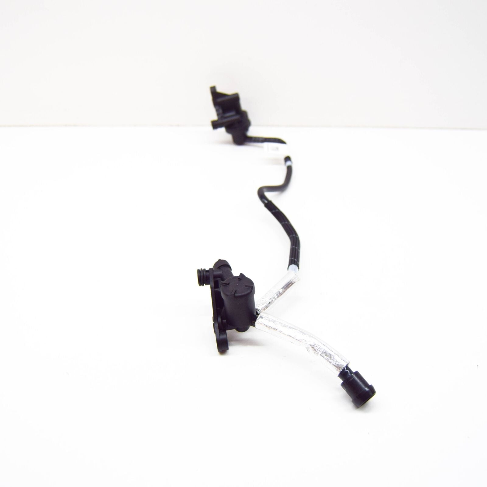 NEW AUDI Q7 4M COOLANT PIPE HOSE CENTER 059121086BG ORIGINAL