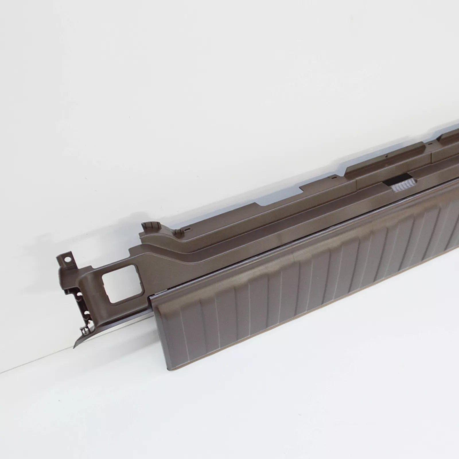 NEW BMW X5 E70 REAR LOADING SILL COVER 51476969601 6969601 ORIGINAL