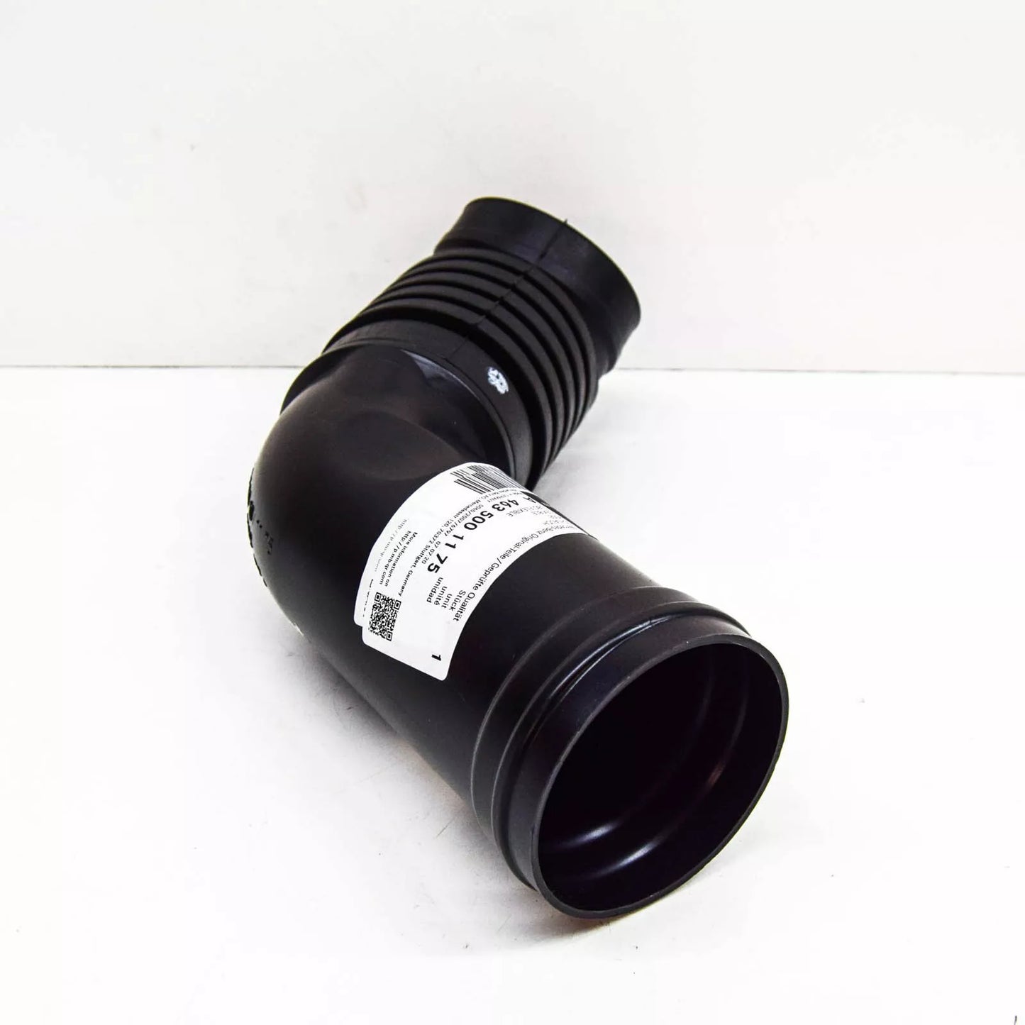 NEW MERCEDES BENZ G W463 RIGHT AIR INTAKE HOSE TUBE A4635001175