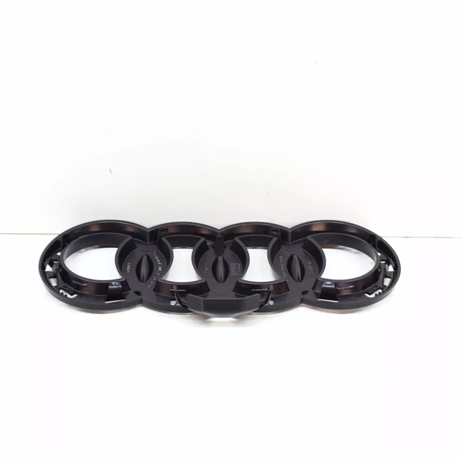 NEW AUDI RS7 4G8 FRONT RADIATOR GRILLE LOGO BRACKET 4G8853391AT94