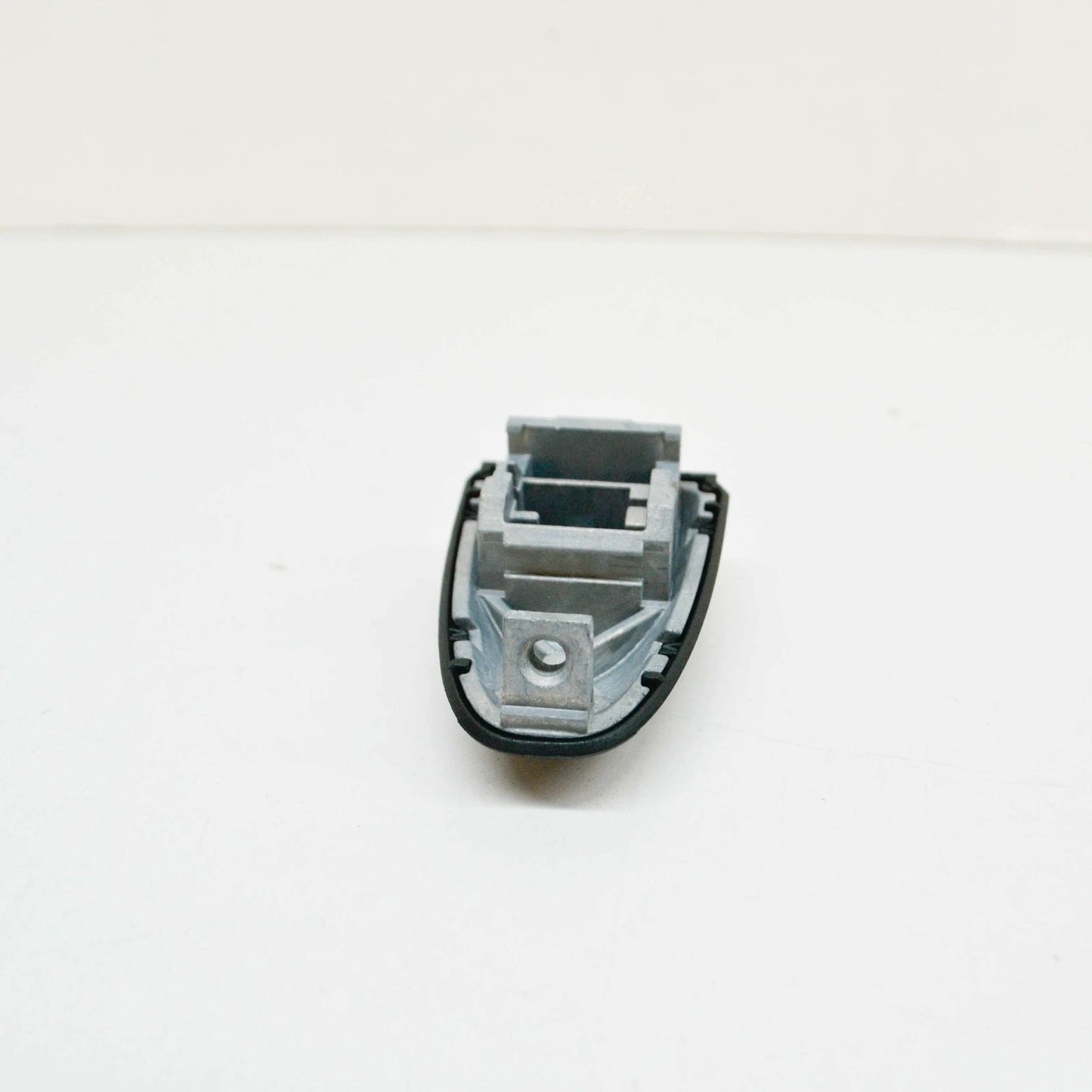 NEW MERCEDES-BENZ SPRINTER 906 REAR PANEL DOOR HANDLE COVER A9067600020 ORIGINAL