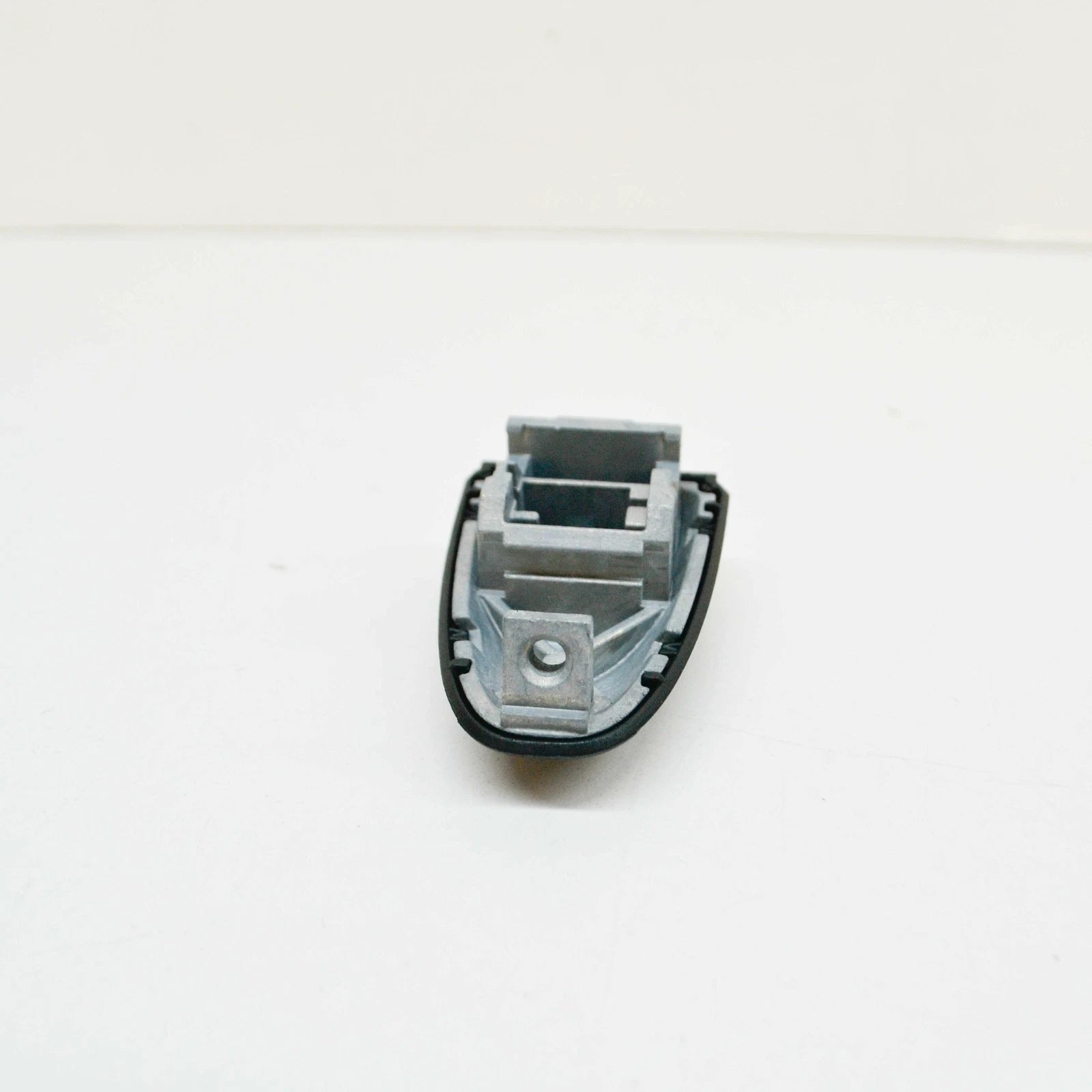 NEW MERCEDES-BENZ SPRINTER 906 REAR PANEL DOOR HANDLE COVER A9067600020 ORIGINAL