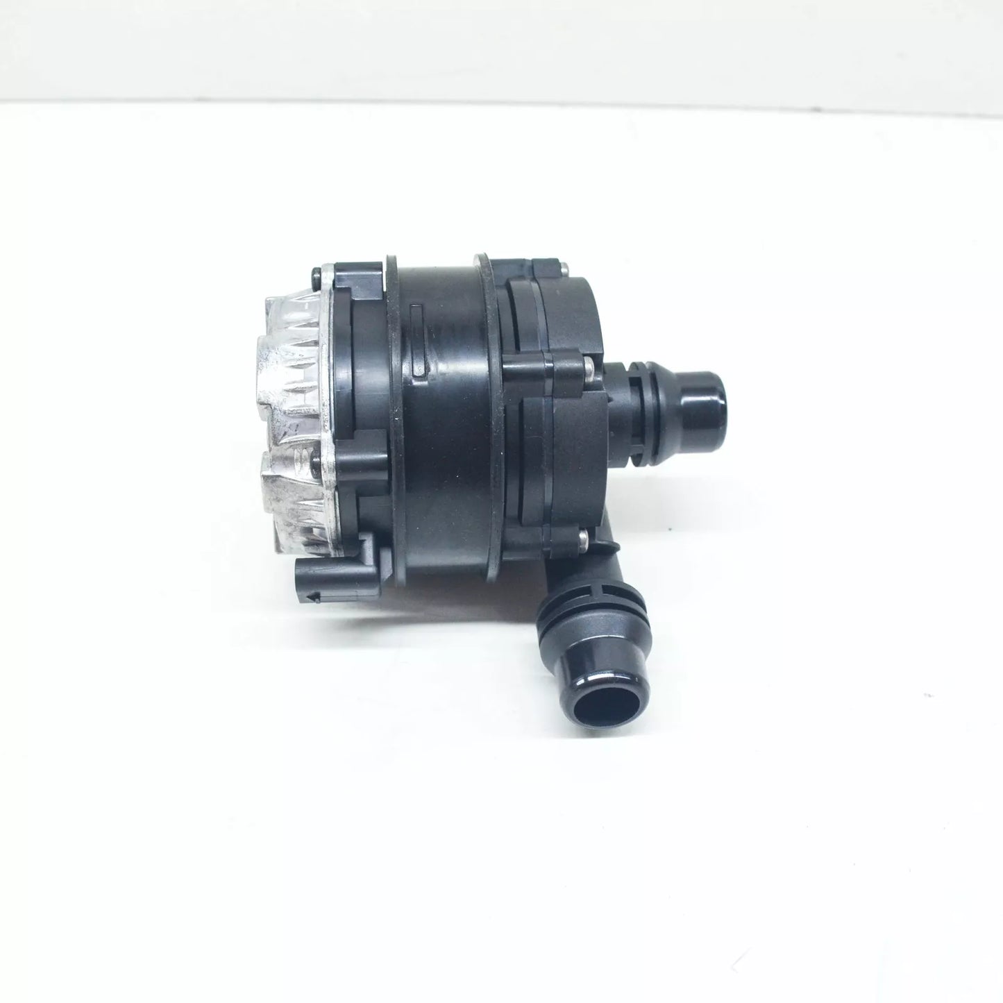 NEW MERCEDES-BENZ C-CLASS W205 ADDITIONAL WATER PUMP A0005002686