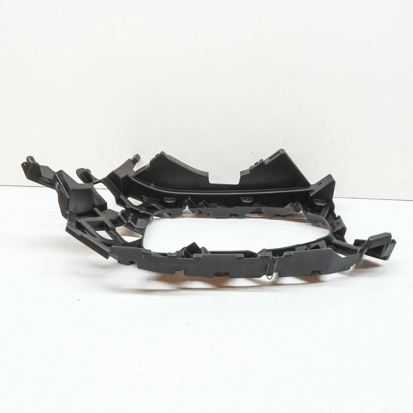 NEW VOLKSWAGEN T-ROC A11 FRONT RIGHT BUMPER BRACKET 2GA807724C ORIGINAL