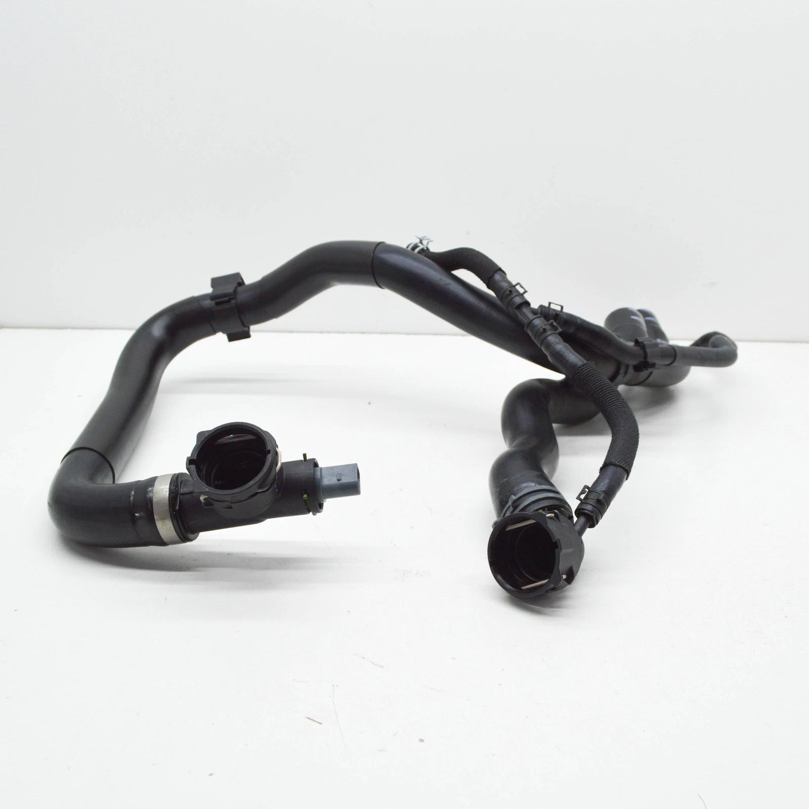 NEW AUDI A1 SPORTBACK GB RIGHT WATER COOLANT RADIATOR HOSE 2Q0121049AK