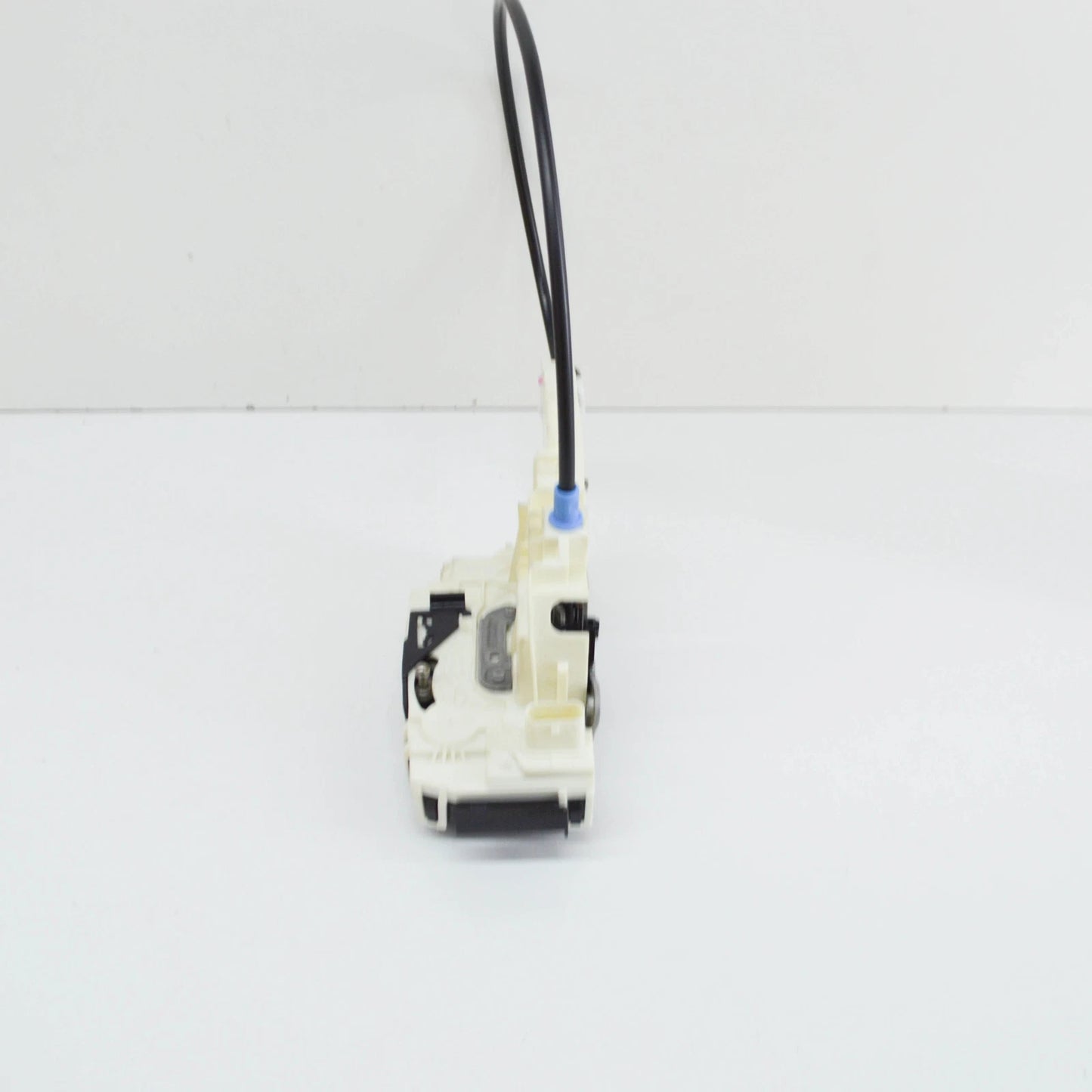 NEW MERCEDES-BENZ SPRINTER 906 FRONT LEFT DOOR LOCK LHD A9067202135 ORIGINAL