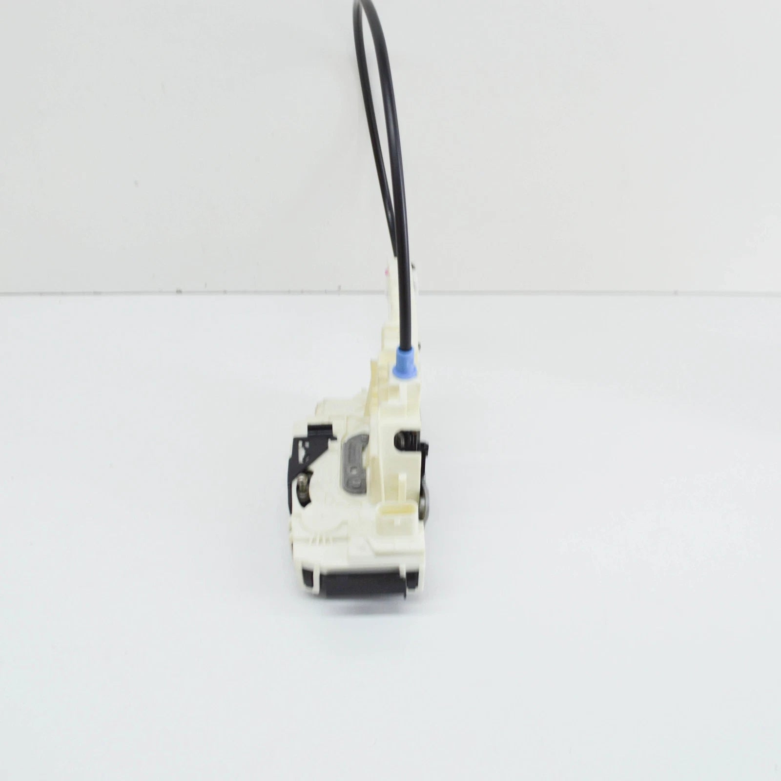 NEW MERCEDES-BENZ SPRINTER 906 FRONT LEFT DOOR LOCK LHD A9067202135 ORIGINAL