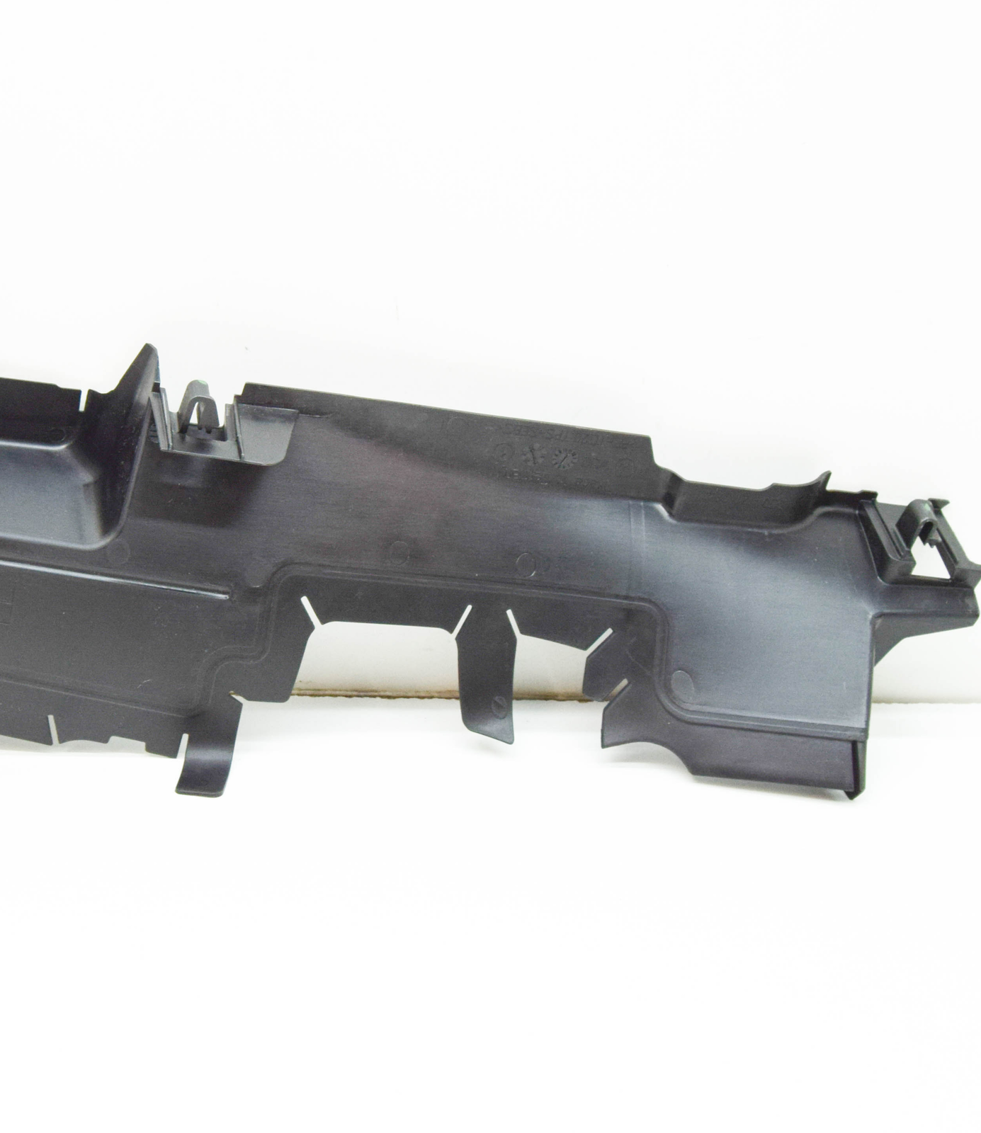 NEW VOLKSWAGEN PASSAT B8 3G2 RADIATOR RIGHT AIR GUIDE 3G0121284L ORIGINAL