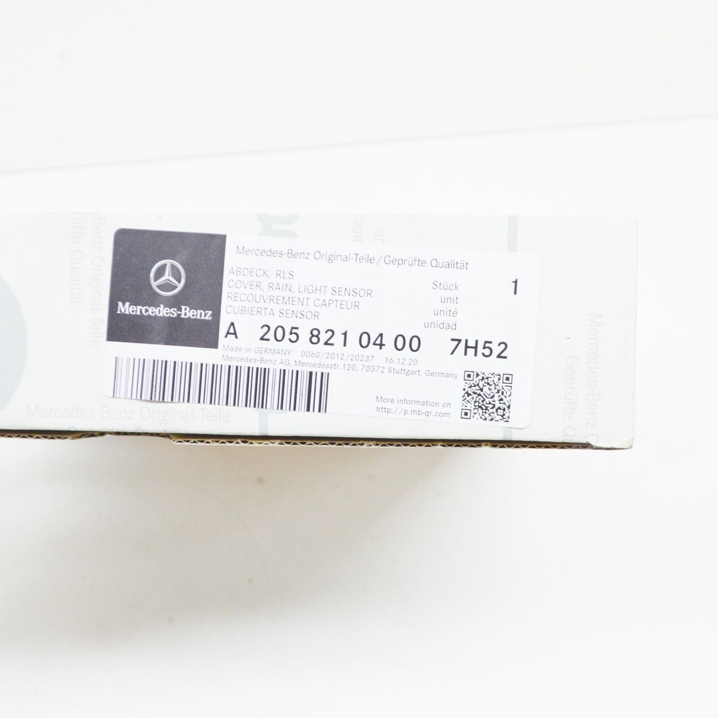 NEW MERCEDES-BENZ C-CLASS W205 RAIN SENSOR COVER A20582104007H52 ORIGINAL