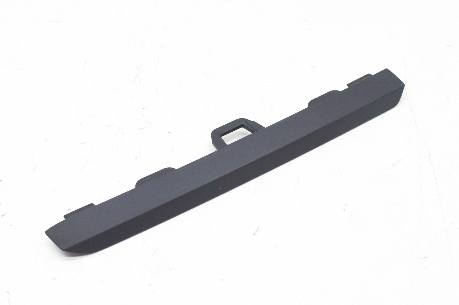 NEW AUDI RS5 8W6 FRONT BUMPER RIGHT UPPER GRILLE TRIM STRIP 8W6807802