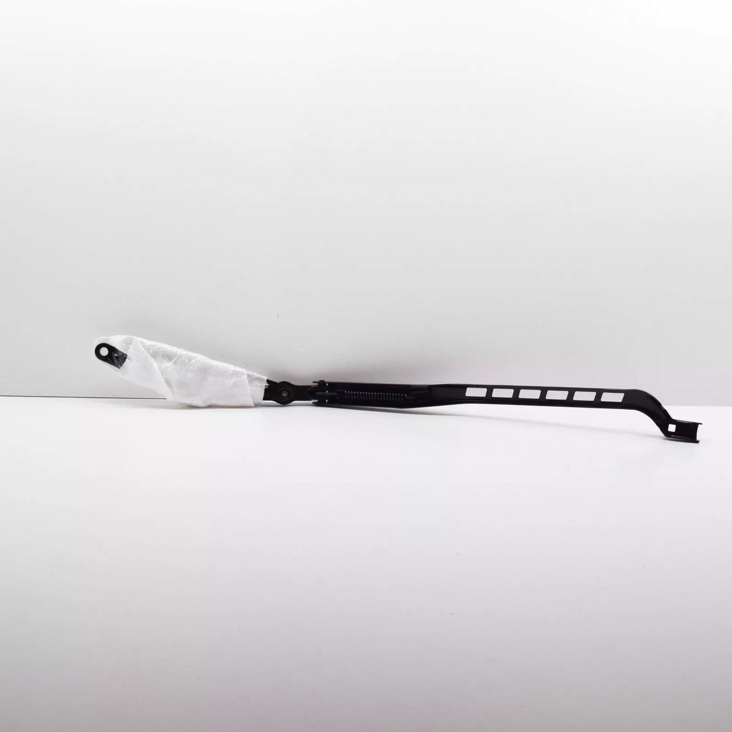 NEW MERCEDES-BENZ ML W166 FRONT RIGHT WIPER ARM RHD A1668201044 ORIGINAL