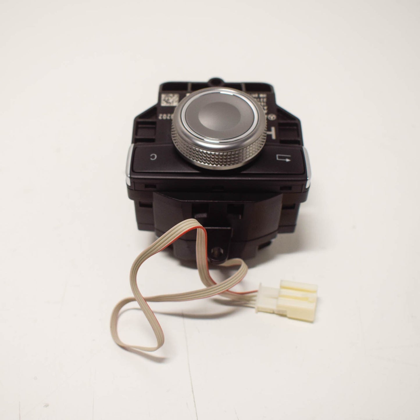 NEW MB C W204 CENTER CONSOLE STERIO CONTROL SWITCH A2048700579 ORIGINAL