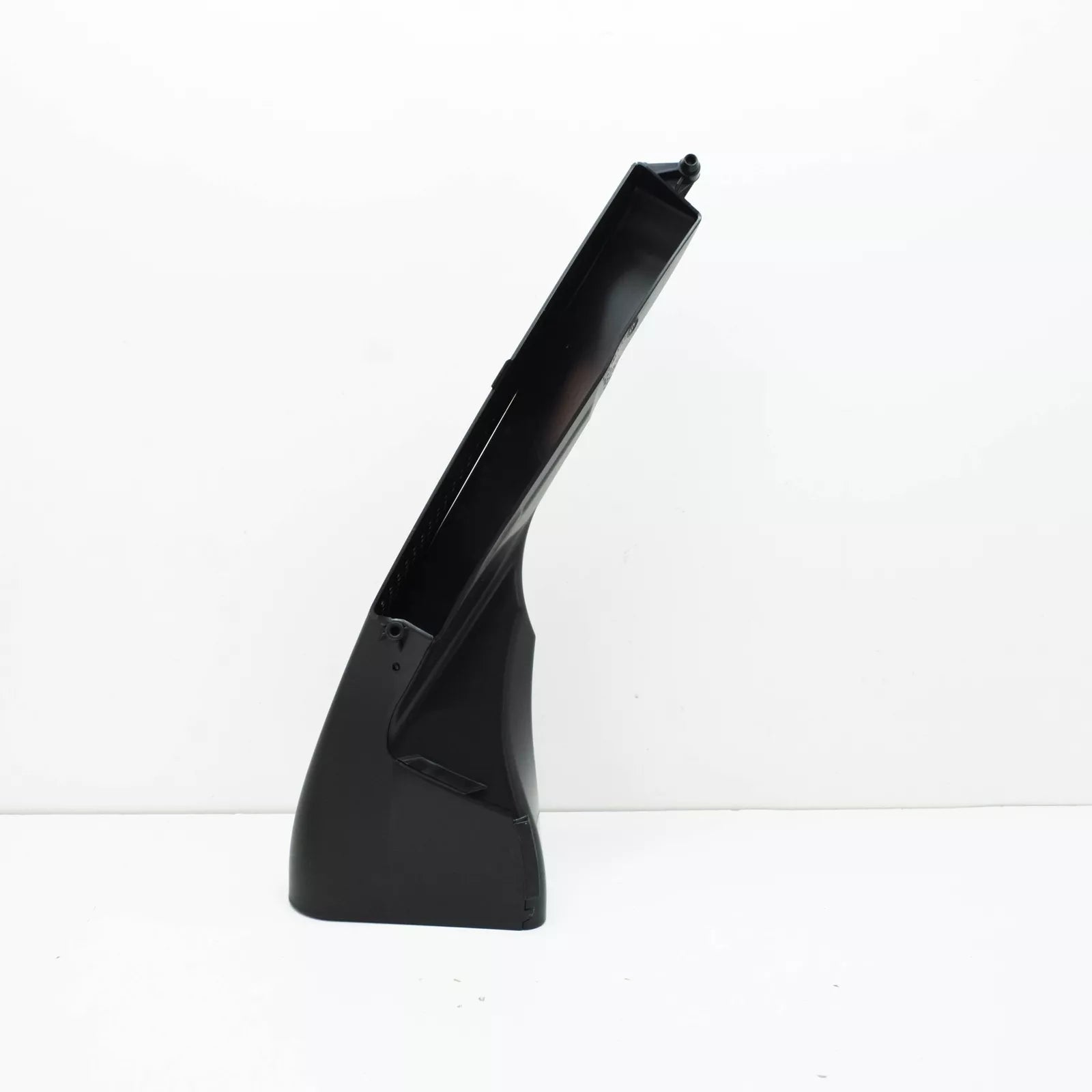 NEW AUDI A4 AVANT B9 ENGINE AIR INTAKE GUIDE 8W0129618B ORIGINAL