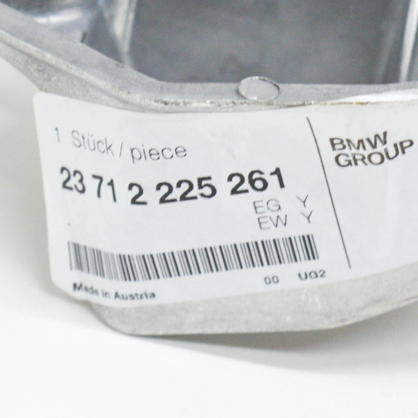 NEW BMW 3 E30 GEARBOX SUSPENSION CROSS MEMBER 23712225261 2225261 ORIGINAL