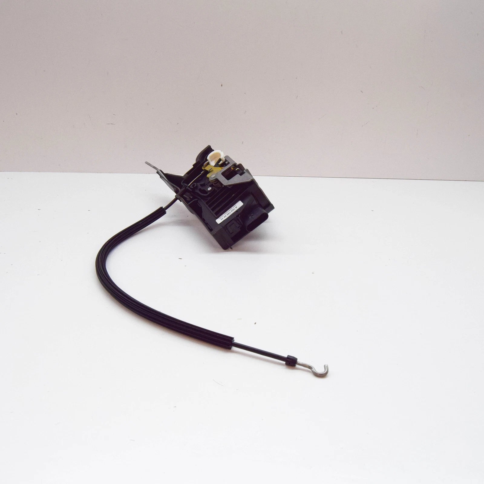 NEW MERCEDES-BENZ ML W163 FRONT RIGHT DOOR LOCK LHD A1637202835 ORIGINAL