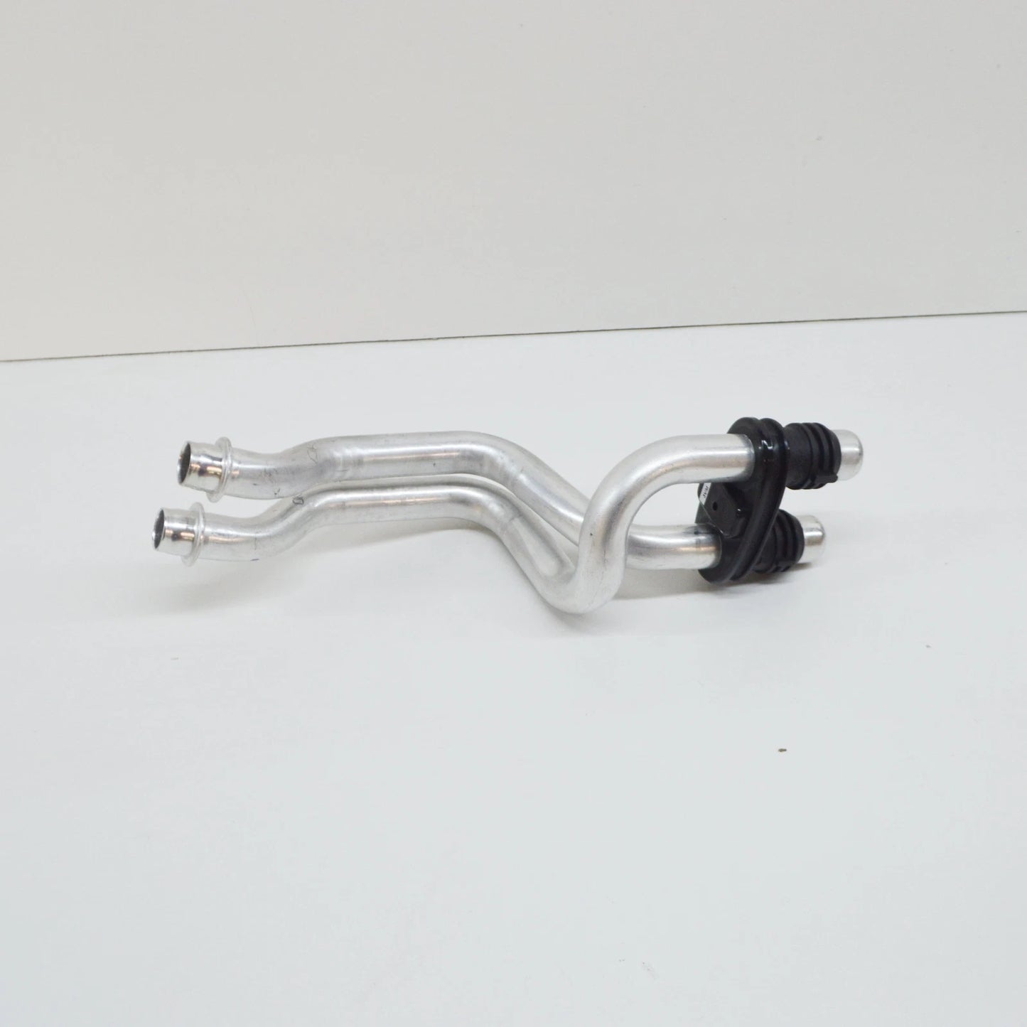 NEW AUDI A3 8P HEATER CORE PIPE LHD 1K1819857C