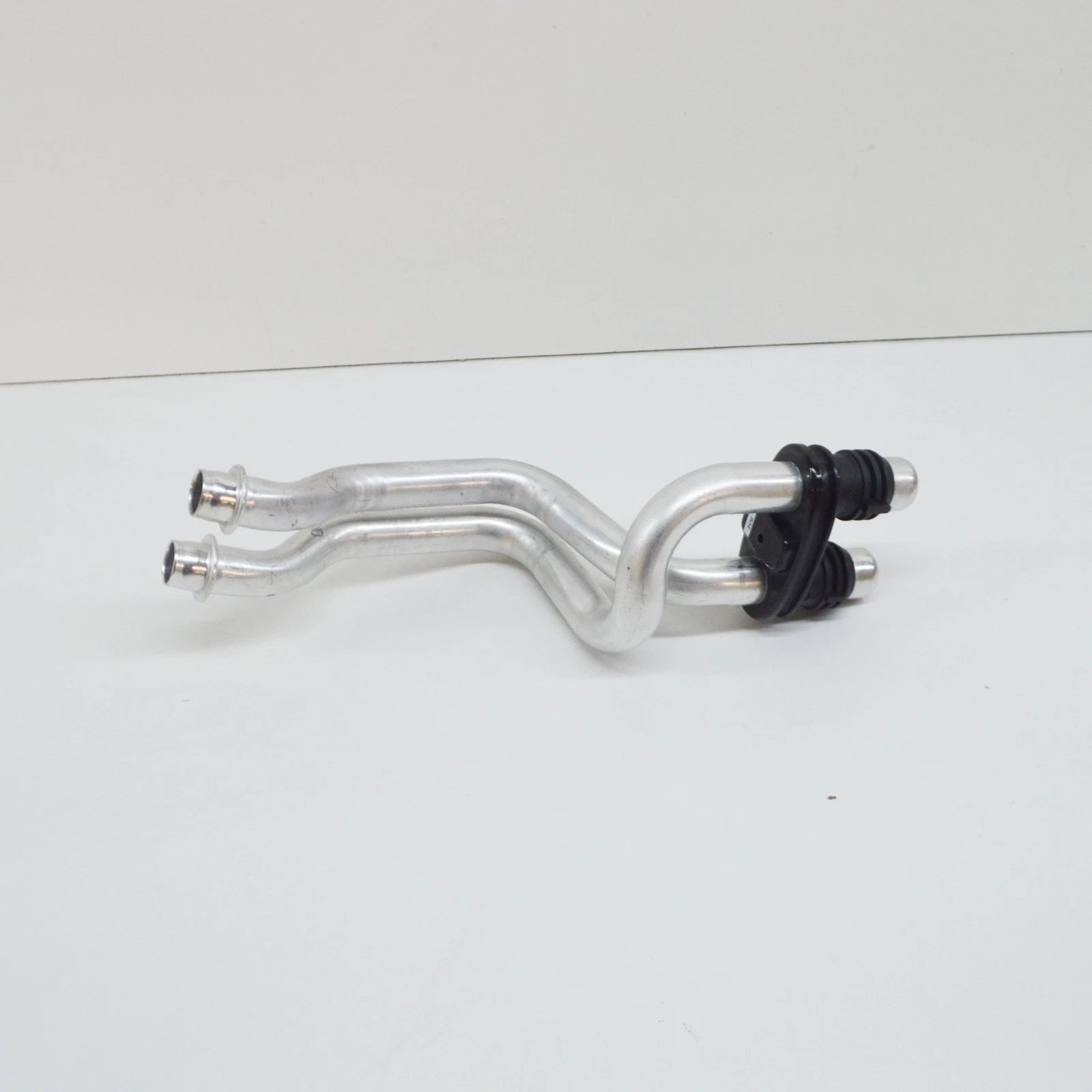 NEW AUDI A3 8P HEATER CORE PIPE LHD 1K1819857C