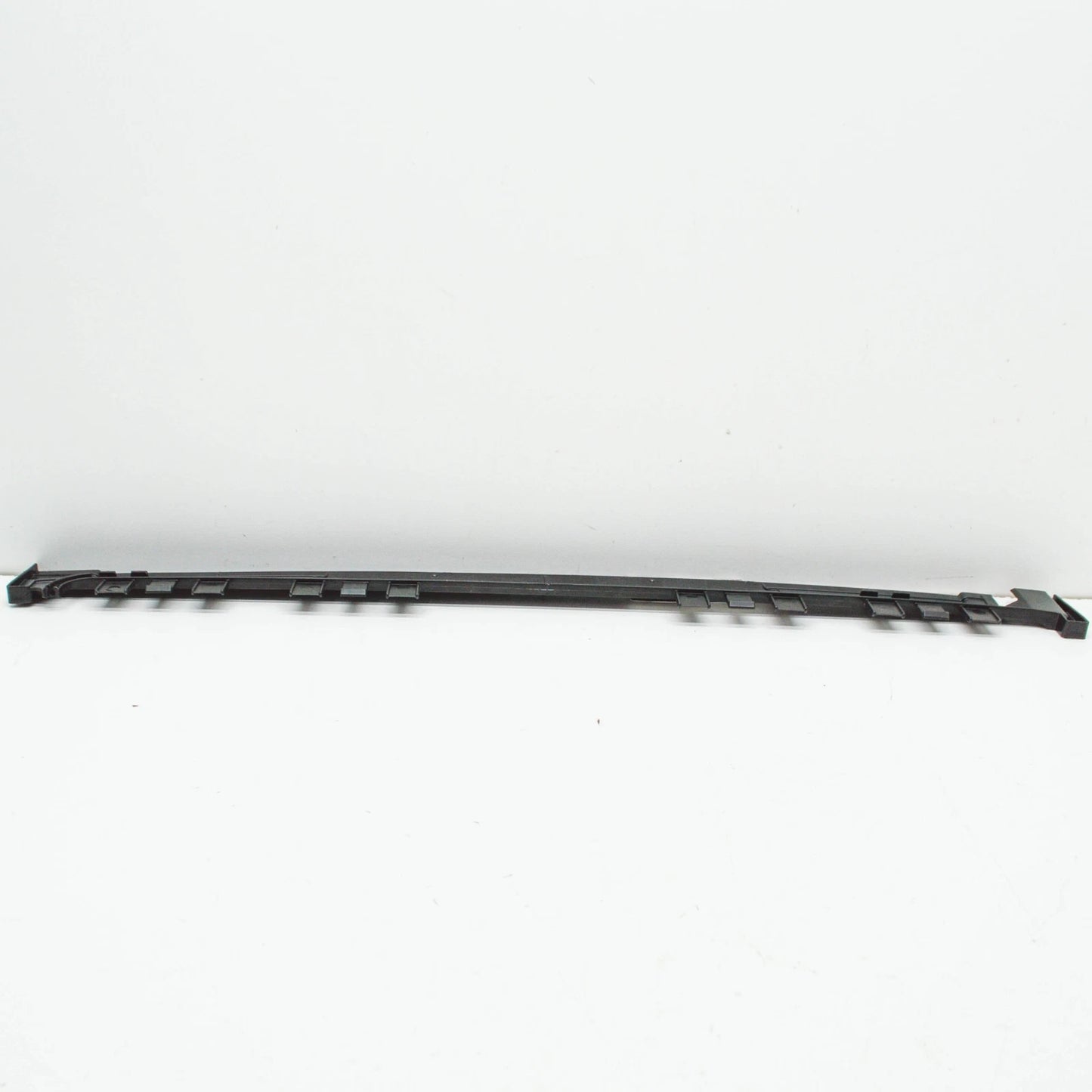 NEW MERCEDES-BENZ CLA C117 RADIATOR TOP AIR DUCTING A2465051330 ORIGINAL