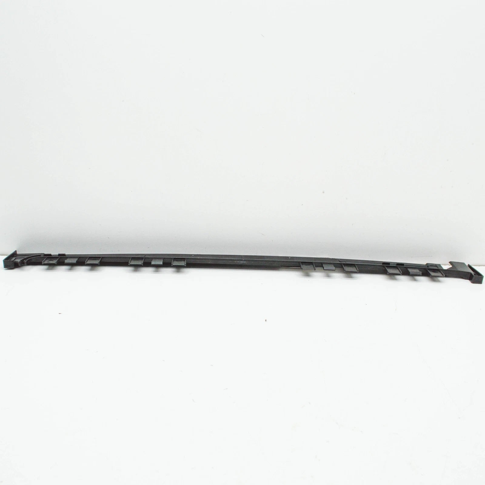 NEW MERCEDES-BENZ CLA C117 RADIATOR TOP AIR DUCTING A2465051330 ORIGINAL