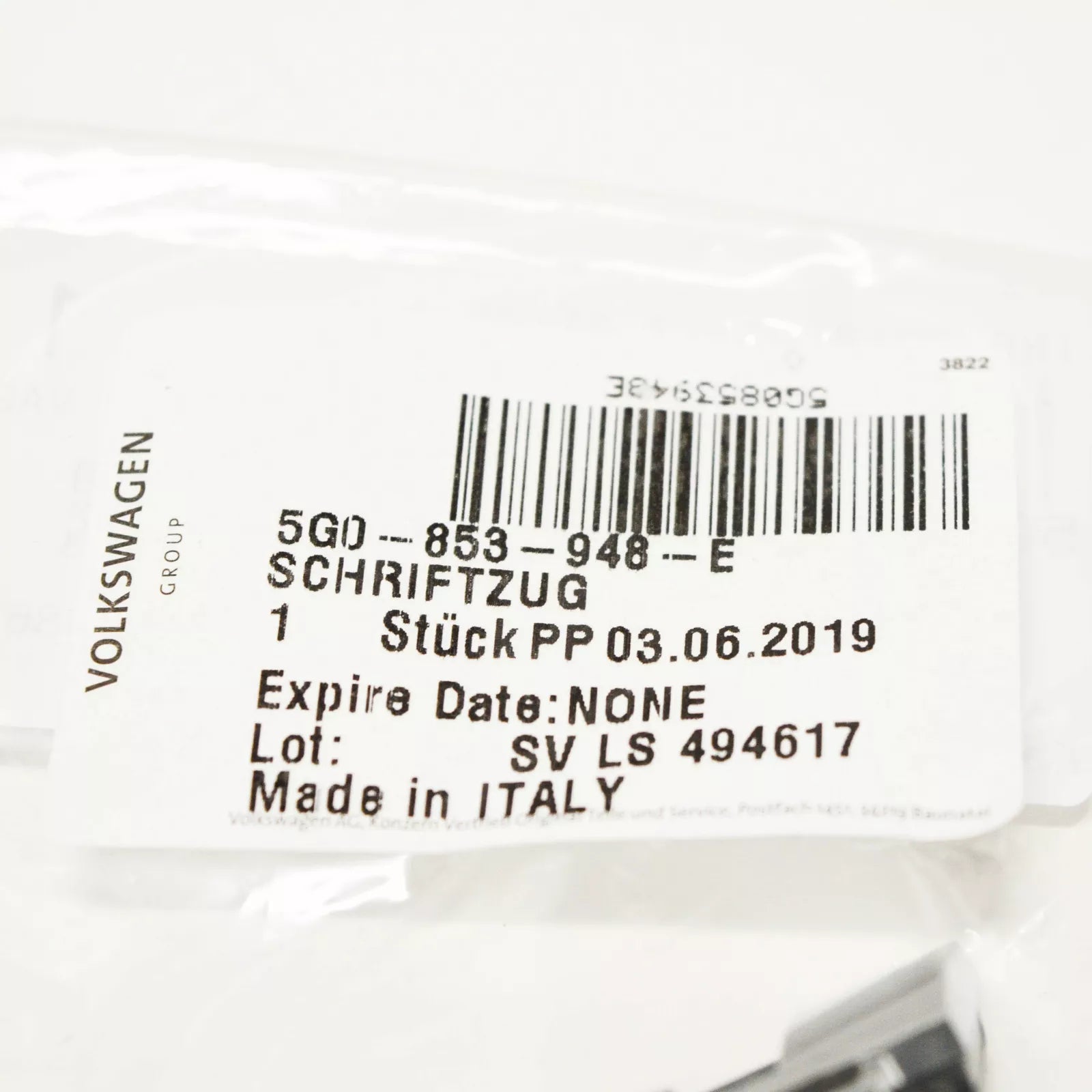 NEW VW GOLF MK7 R FRONT BUMPER RADIATOR GRILLE EMBLEM BADGE 5G0853948E