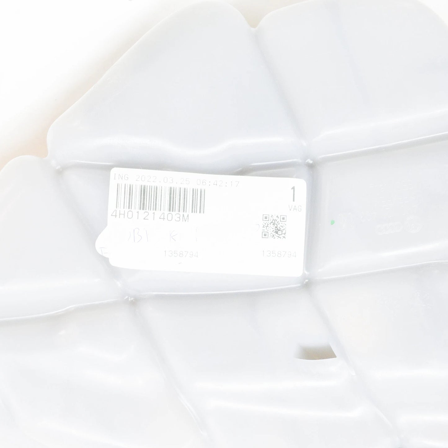 NEW AUDI A8 4H COOLANT EXPANSION TANK 4H0121403M ORIGINAL