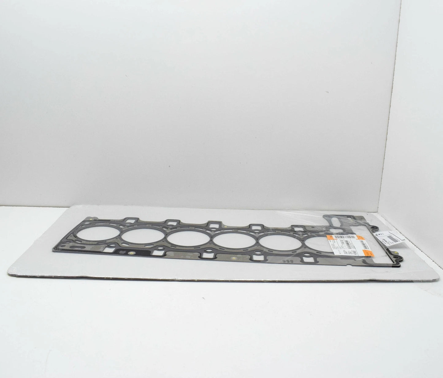 NEW BMW 3 F30, F80 ENGINE CYLINDER HEAD GASKET 11127849620 7849620 ORIGINAL