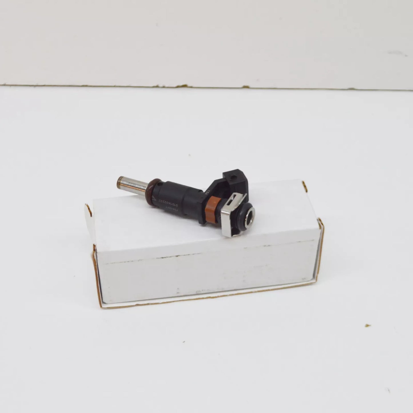 NEW BMW E60 E81 E82 E84 E87 E88 E90 FUEL INJECTOR 7561277 13537561277 ORIGINAL