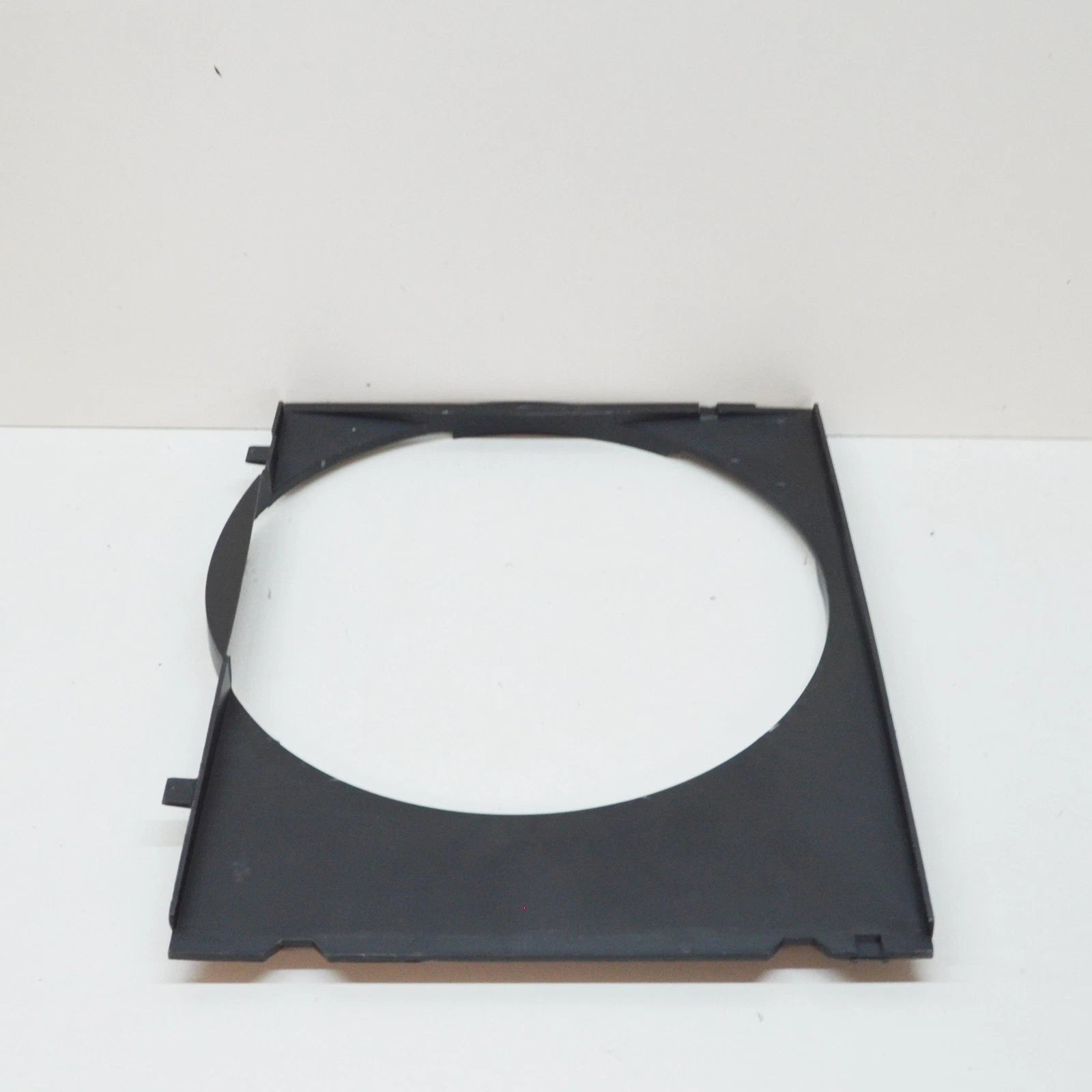 NEW BMW E30 CABRIO COUPE SEDAN RADIATOR FAN SHROUD 1177201 17111177201 ORIGINAL